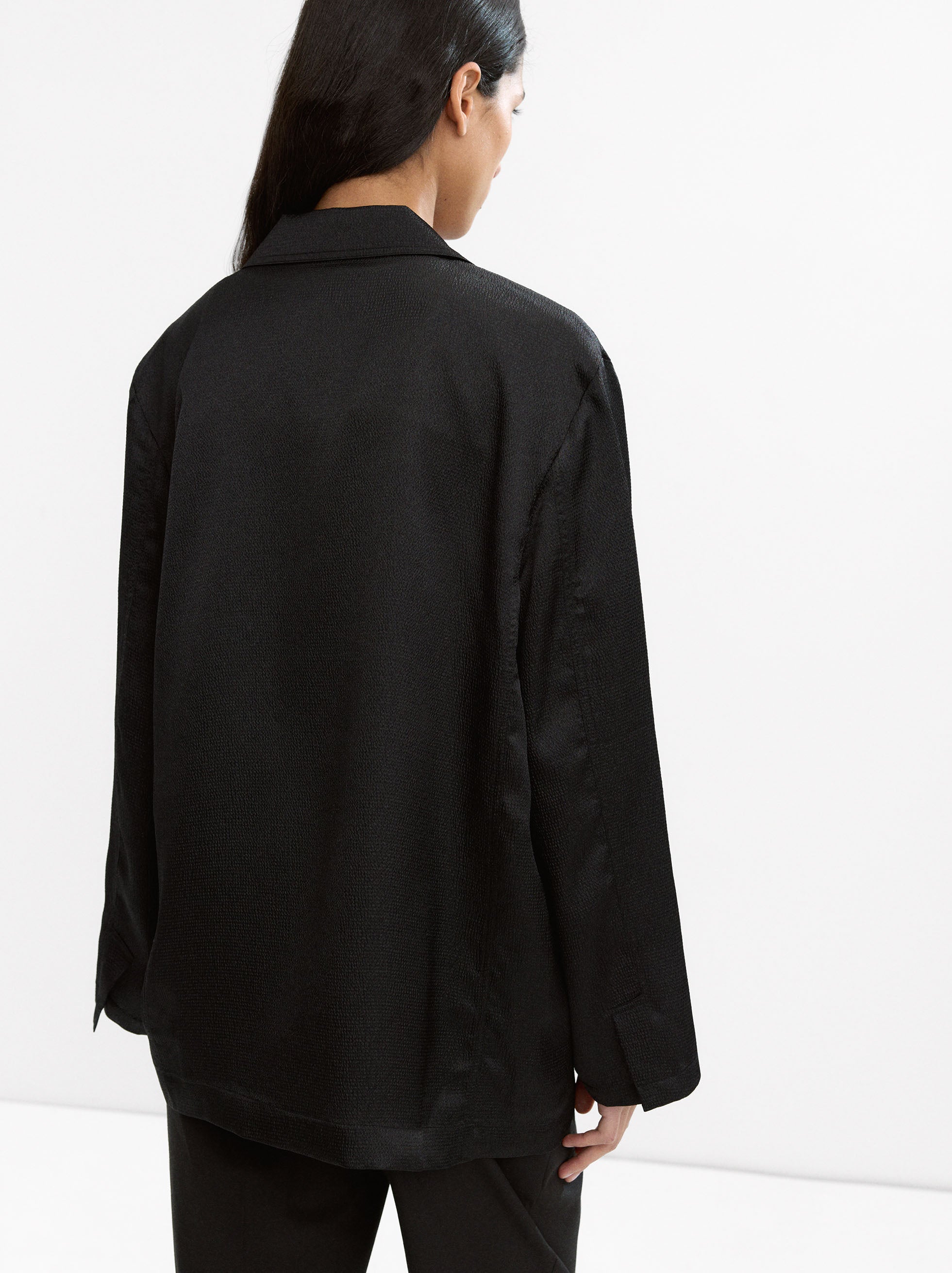 Blazer Satinado Con Textura