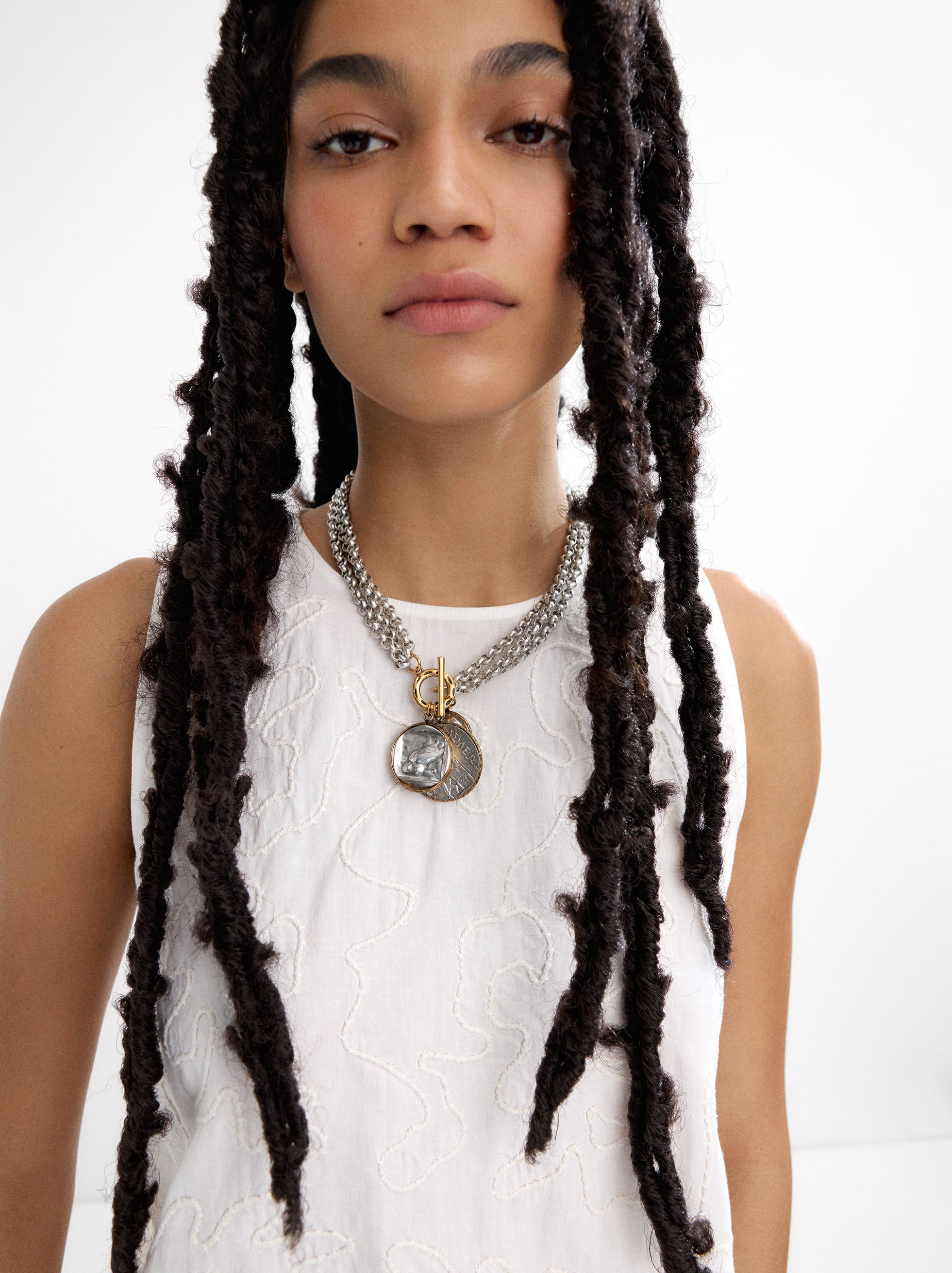Collar De Cadena Ancho Con Medallas