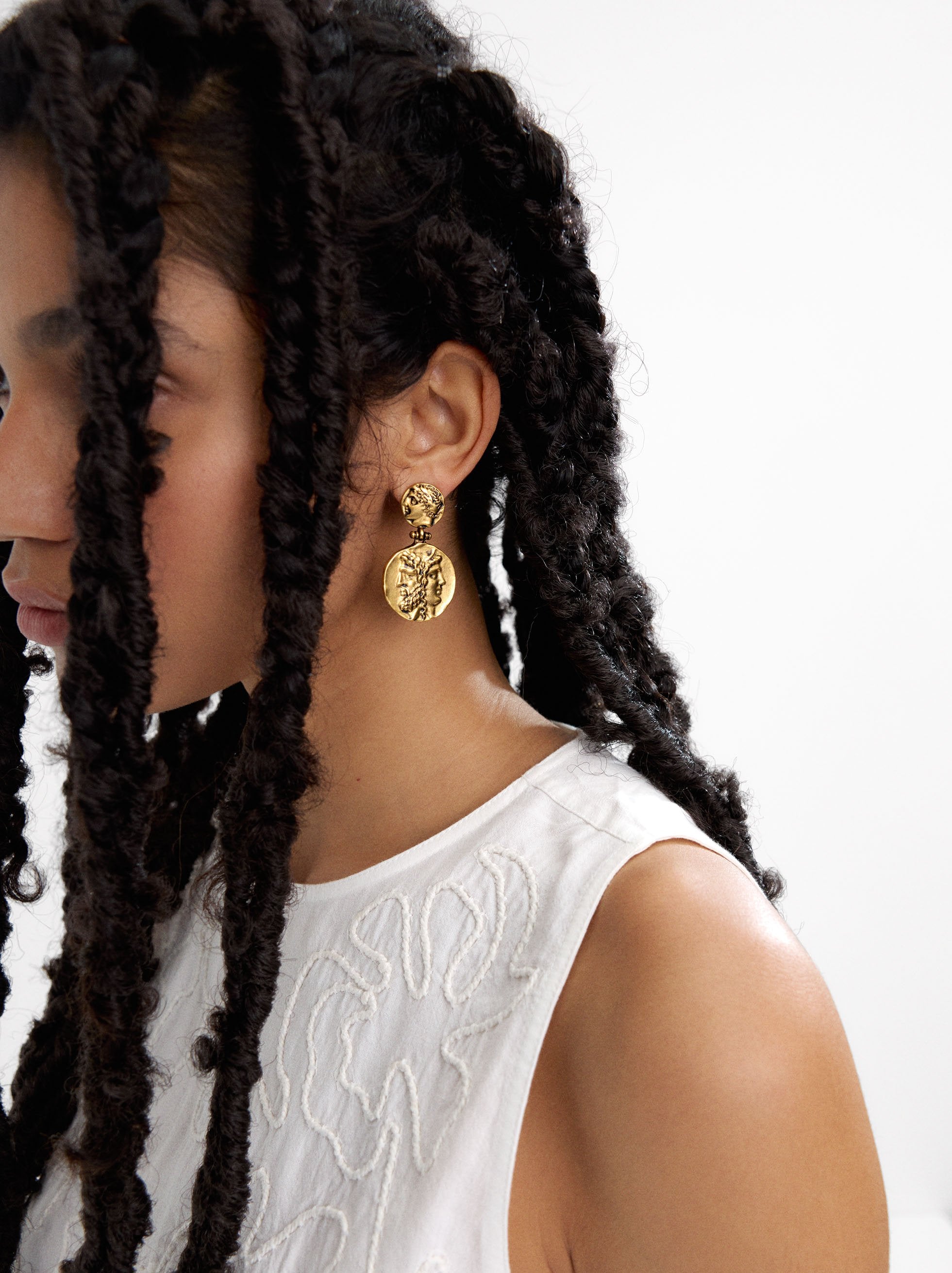 Pendientes Con Medallas Y Efecto Envejecido