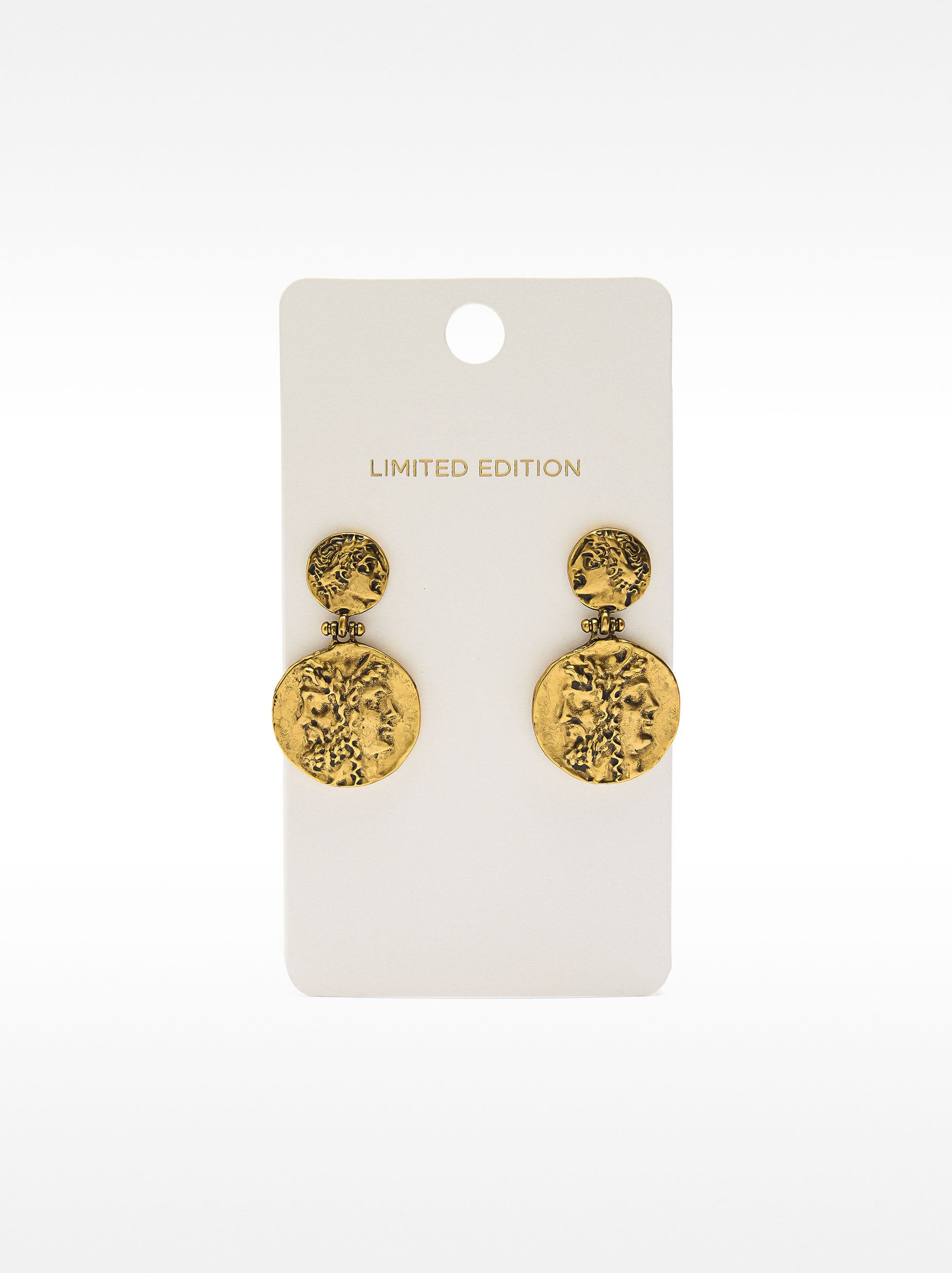 Pendientes Con Medallas Y Efecto Envejecido