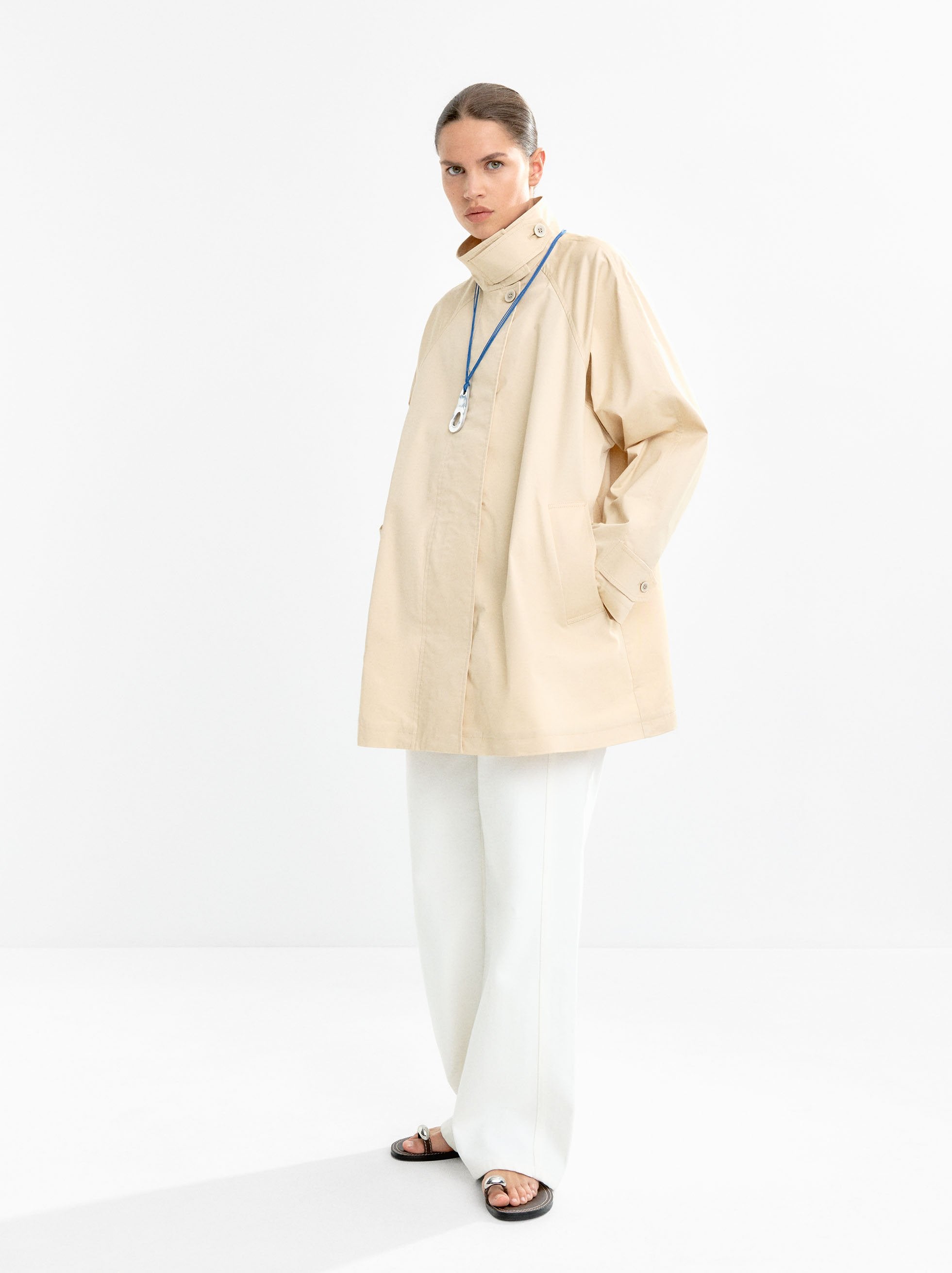 Trench De Algodón Cuello Alto