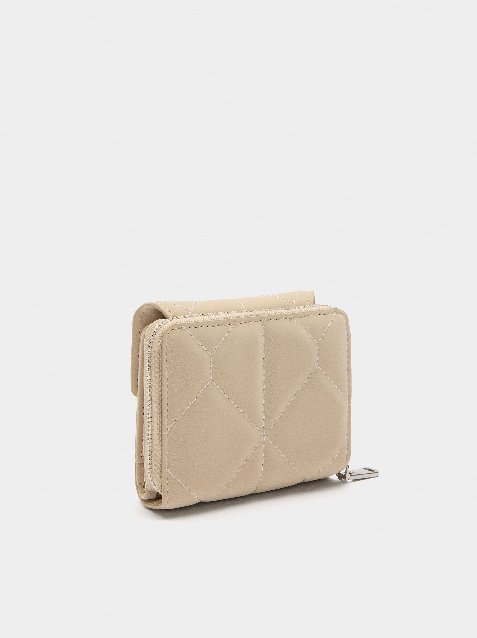 Cartera Acolchoada Con Textura Suave