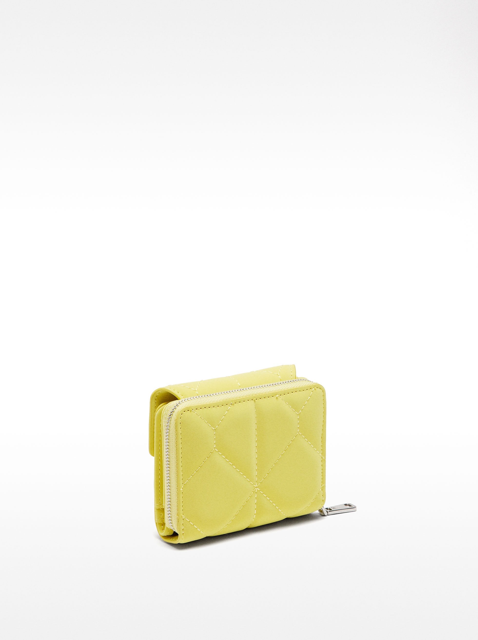 Cartera Acolchoada Con Textura Suave