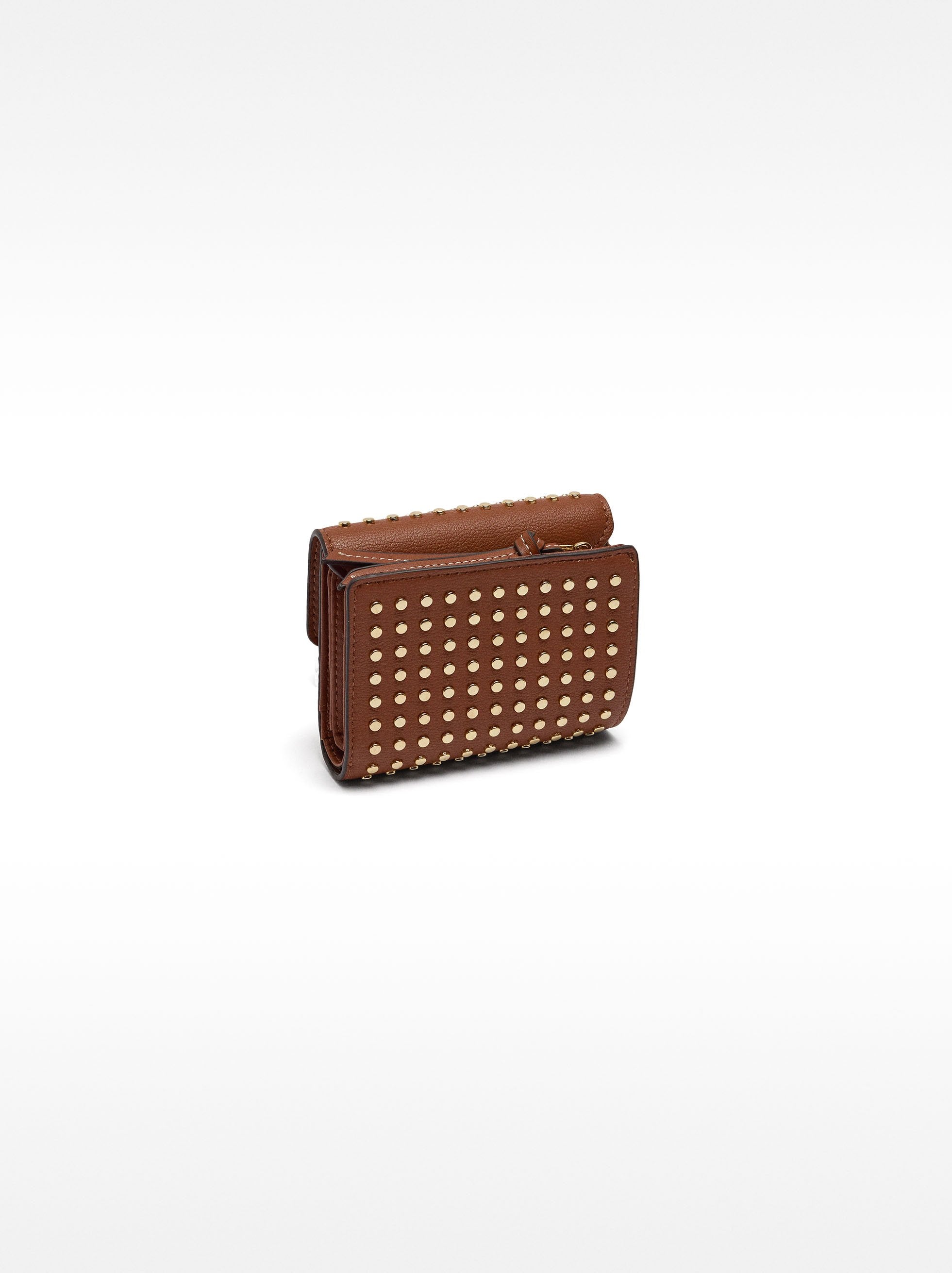 Cartera Con Tachuelas