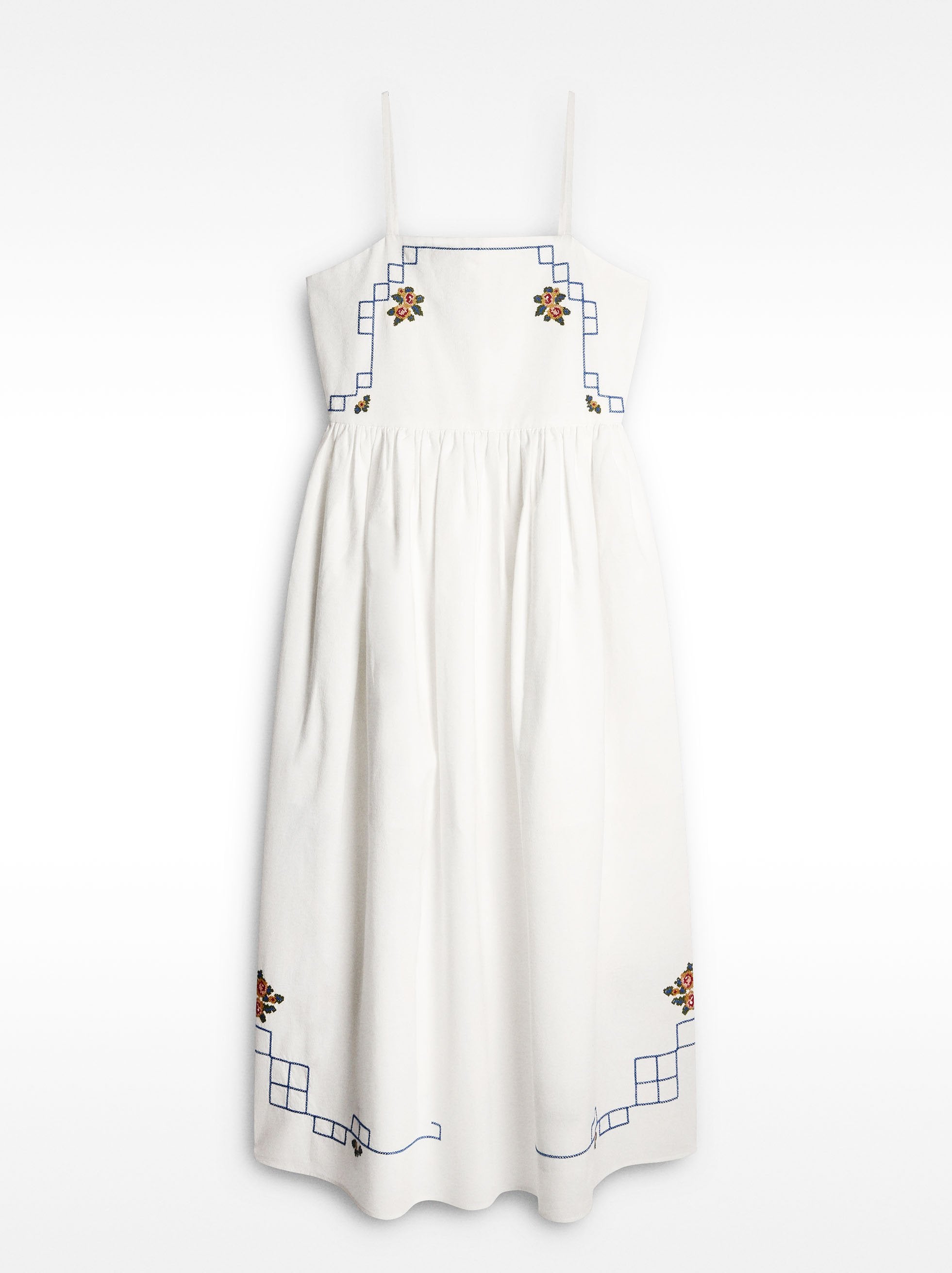 Vestido Largo Con Bordados
