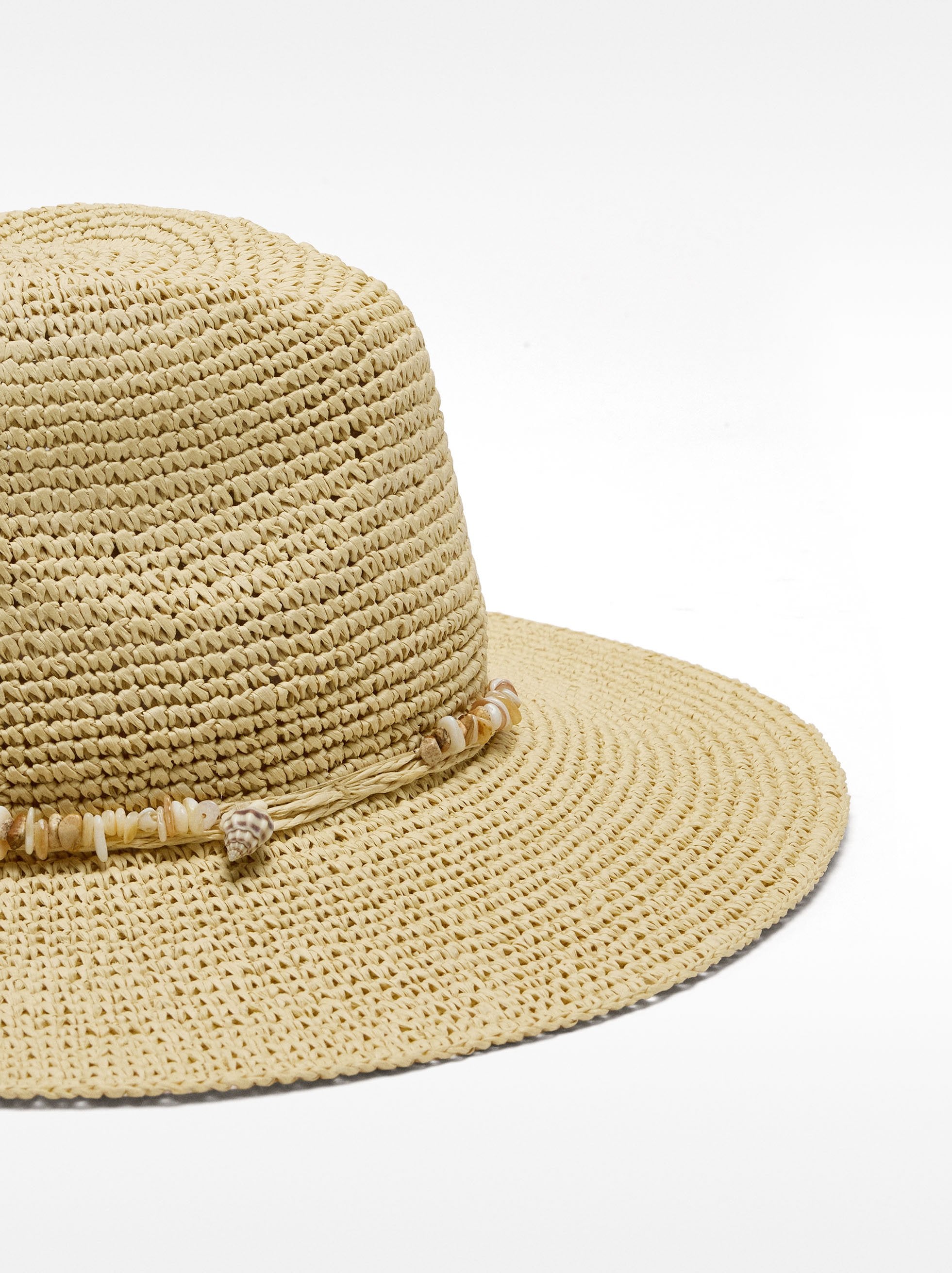 Sombrero Efecto Rafia Con Conchas Y Piedras
