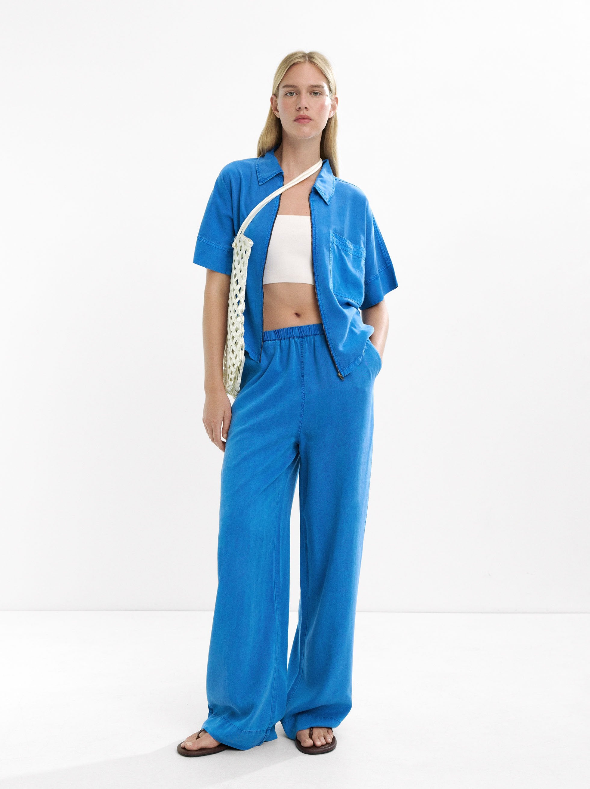 Pantalón Fluido Con Cintura Elástica