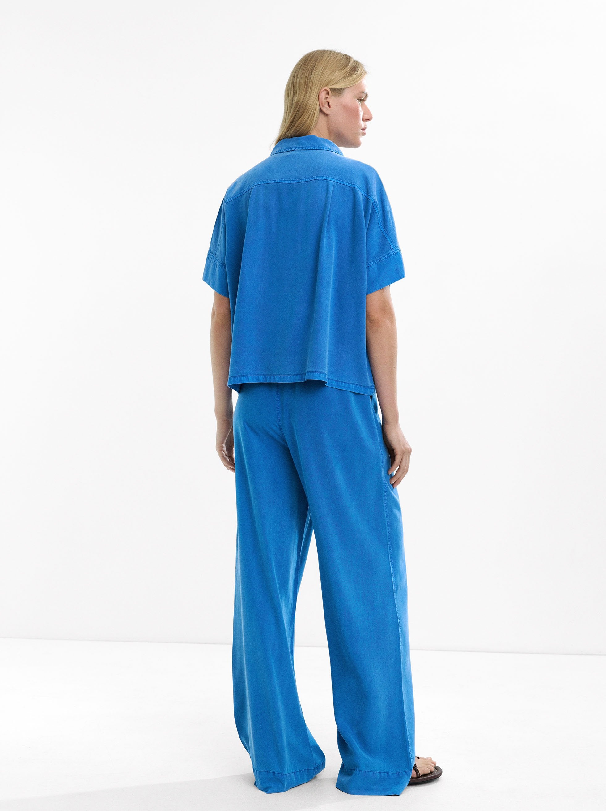 Pantalón Fluido Con Cintura Elástica