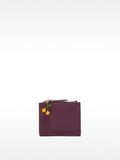 Cartera Con Textura Suave Y Charm Floral