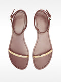 Sandalias Planas Con Detalles Metálicos