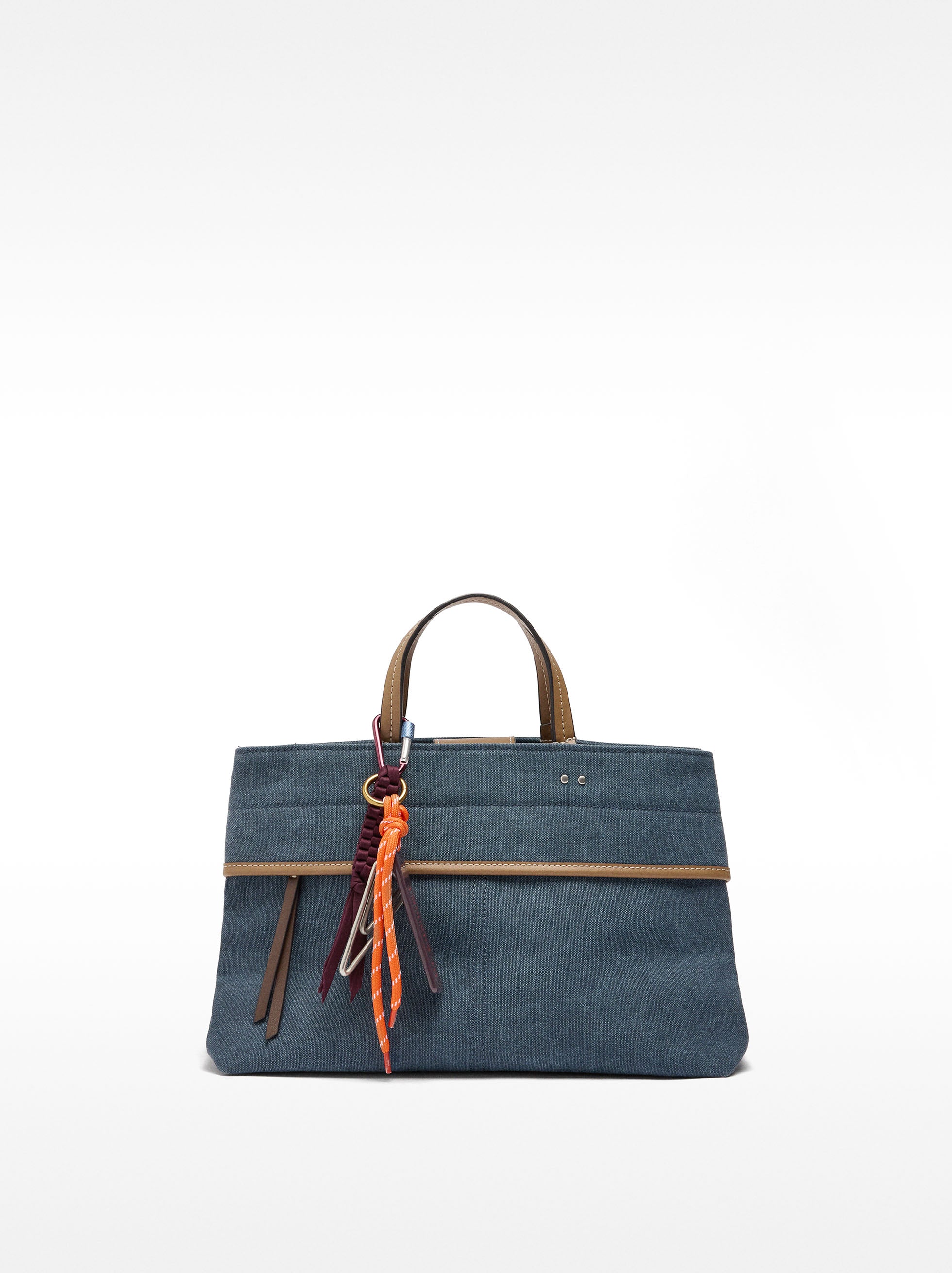 Bolso Tote De Tejido Con Colgante