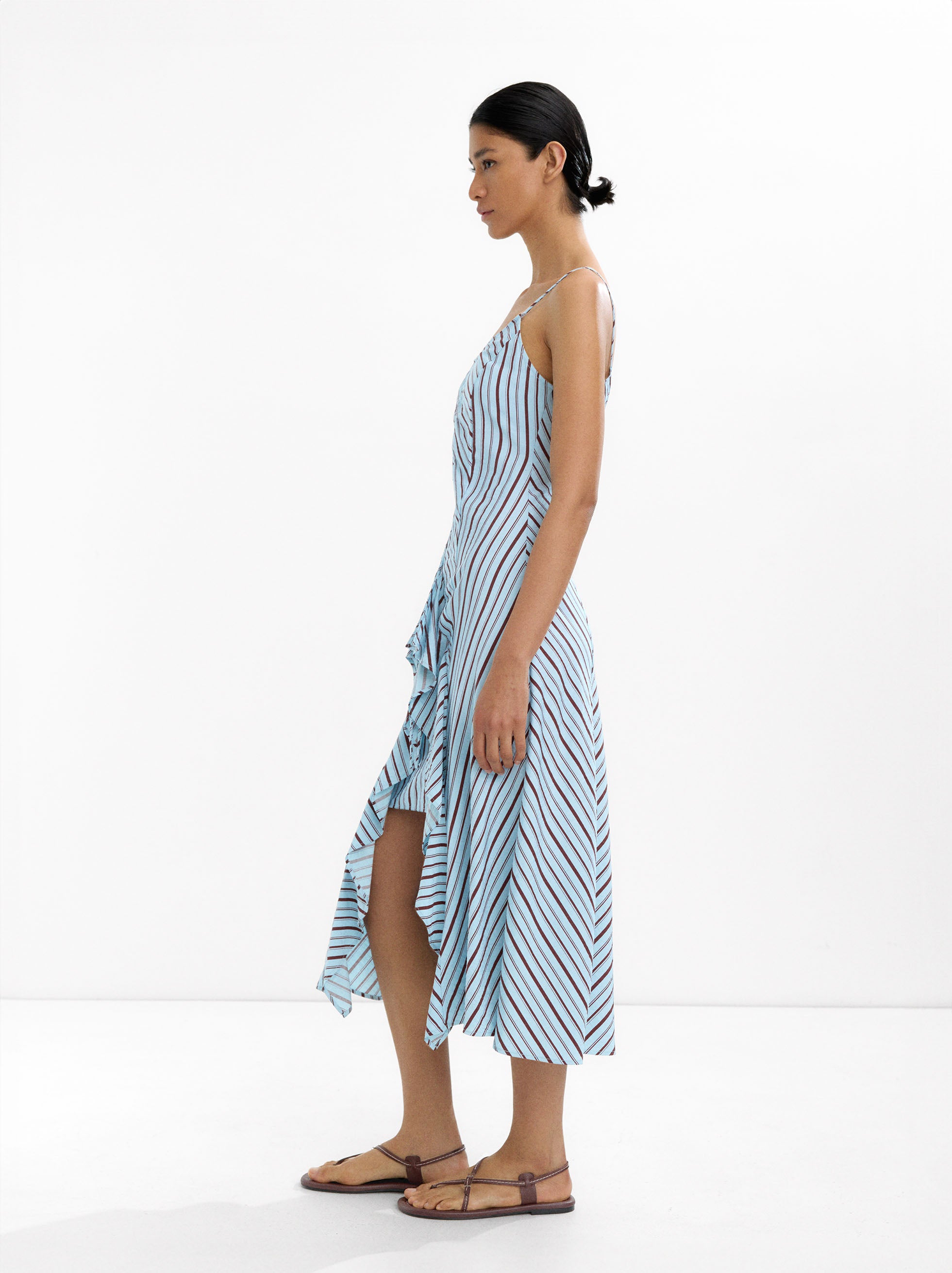Vestido Midi A Rayas Con Tirantes
