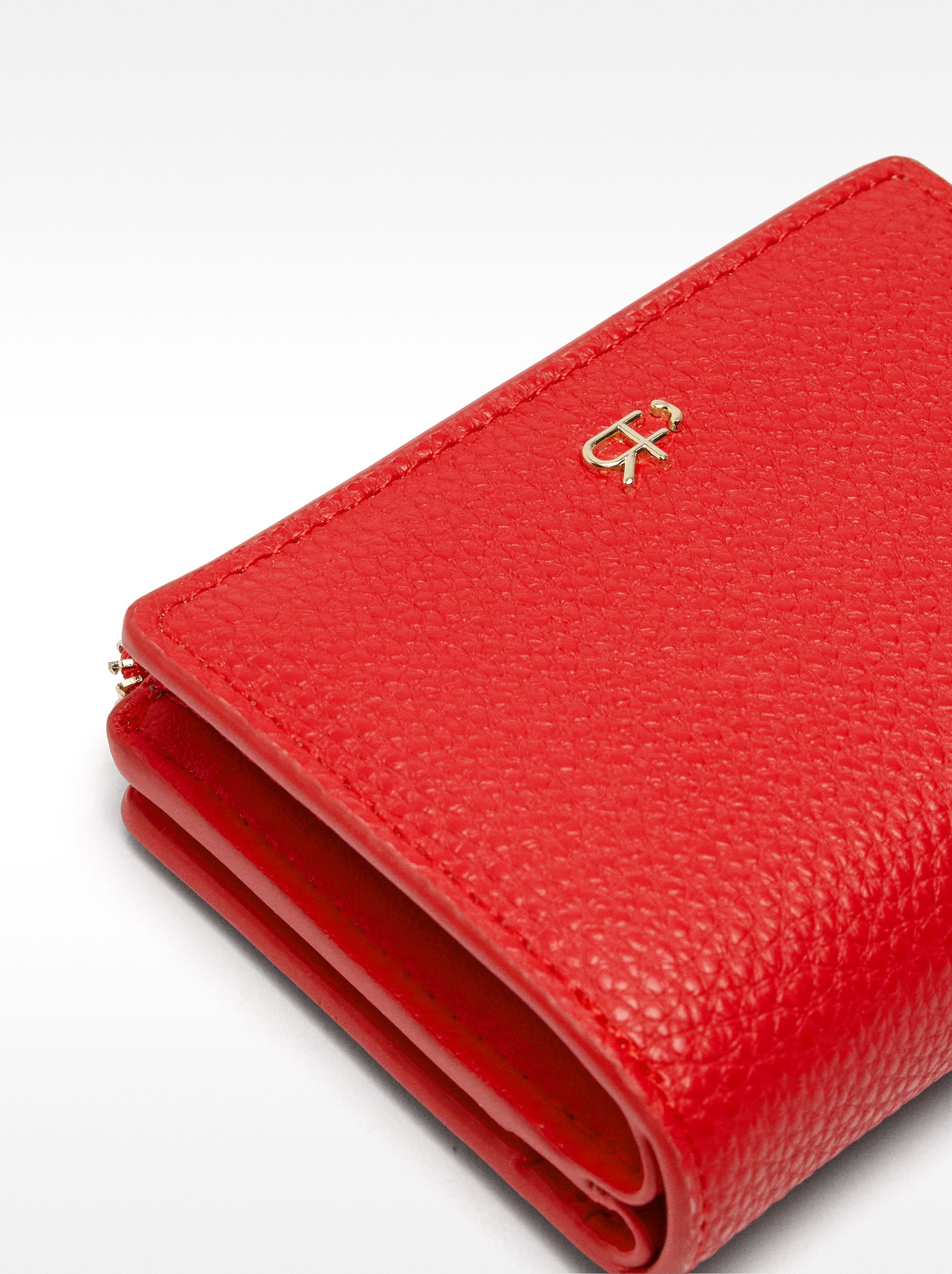 Cartera Básica Con Textura