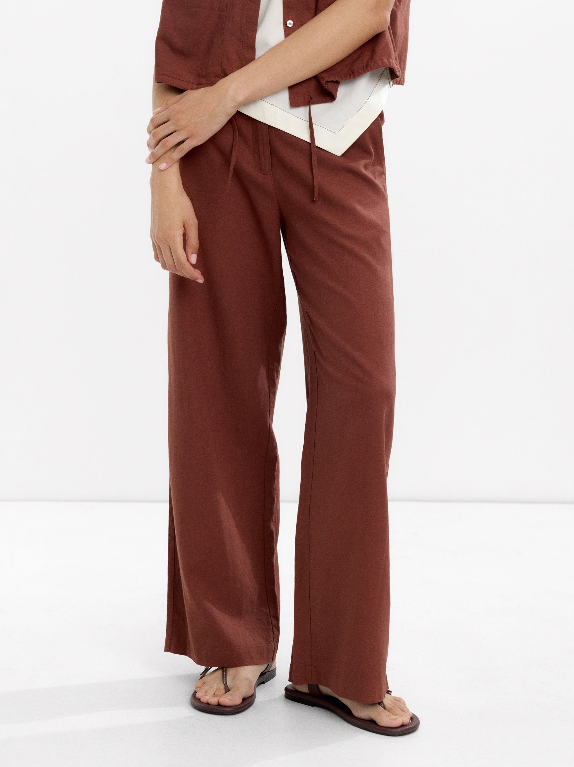 Pantalón Recto Con Lino