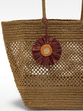 Bolso Shopper De Efecto Rafia Con Colgante