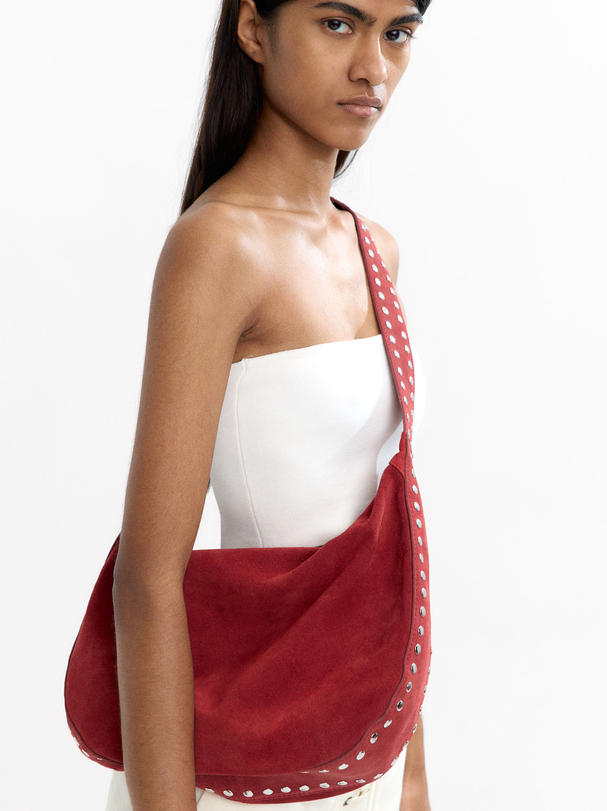 Bolso Bandolera De Piel Con Tachuelas