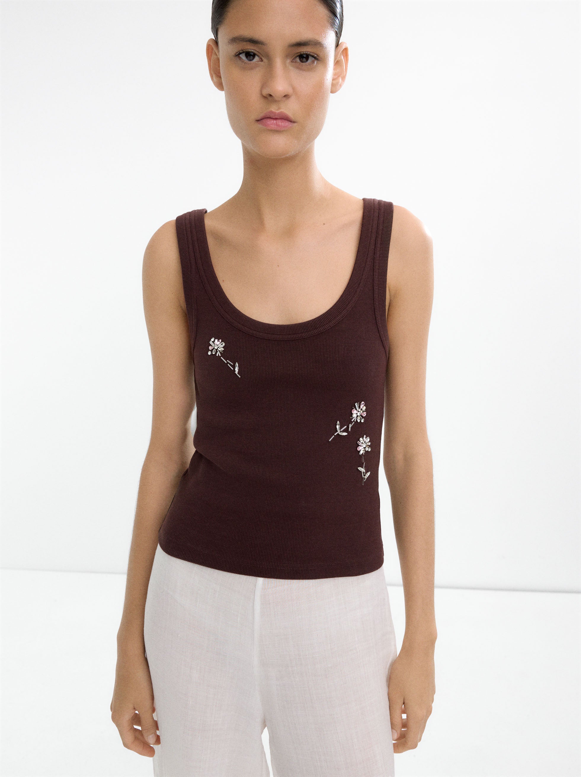 Top Con Flores De Abalorios