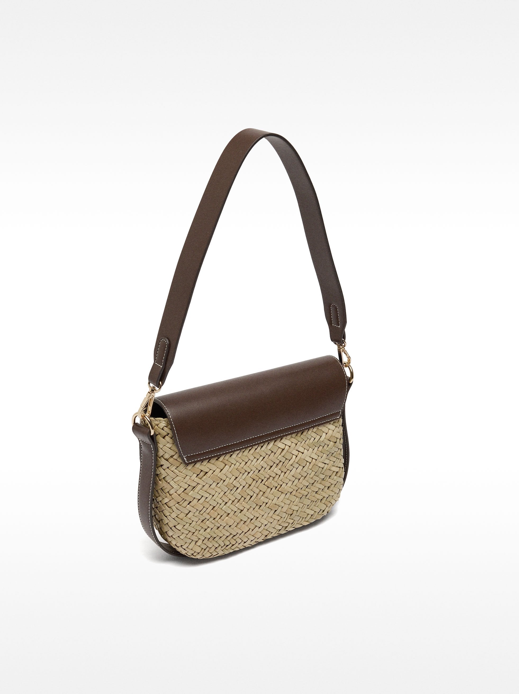 Bolso Bandolera De Rafia Con Solapa