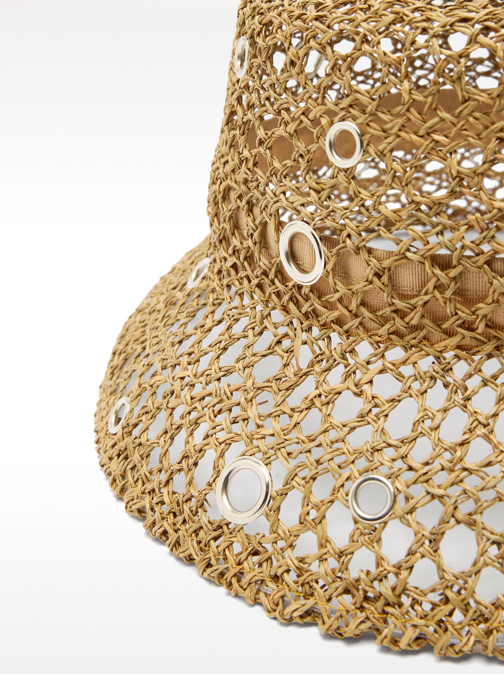 Sombrero De Rafia Con Tachuelas
