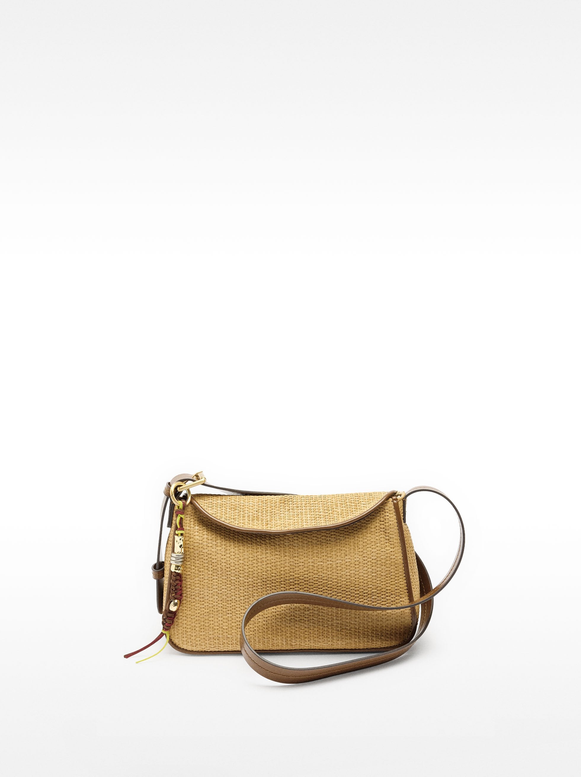 Bolso Bandolera De Efecto Rafia Con Solapa