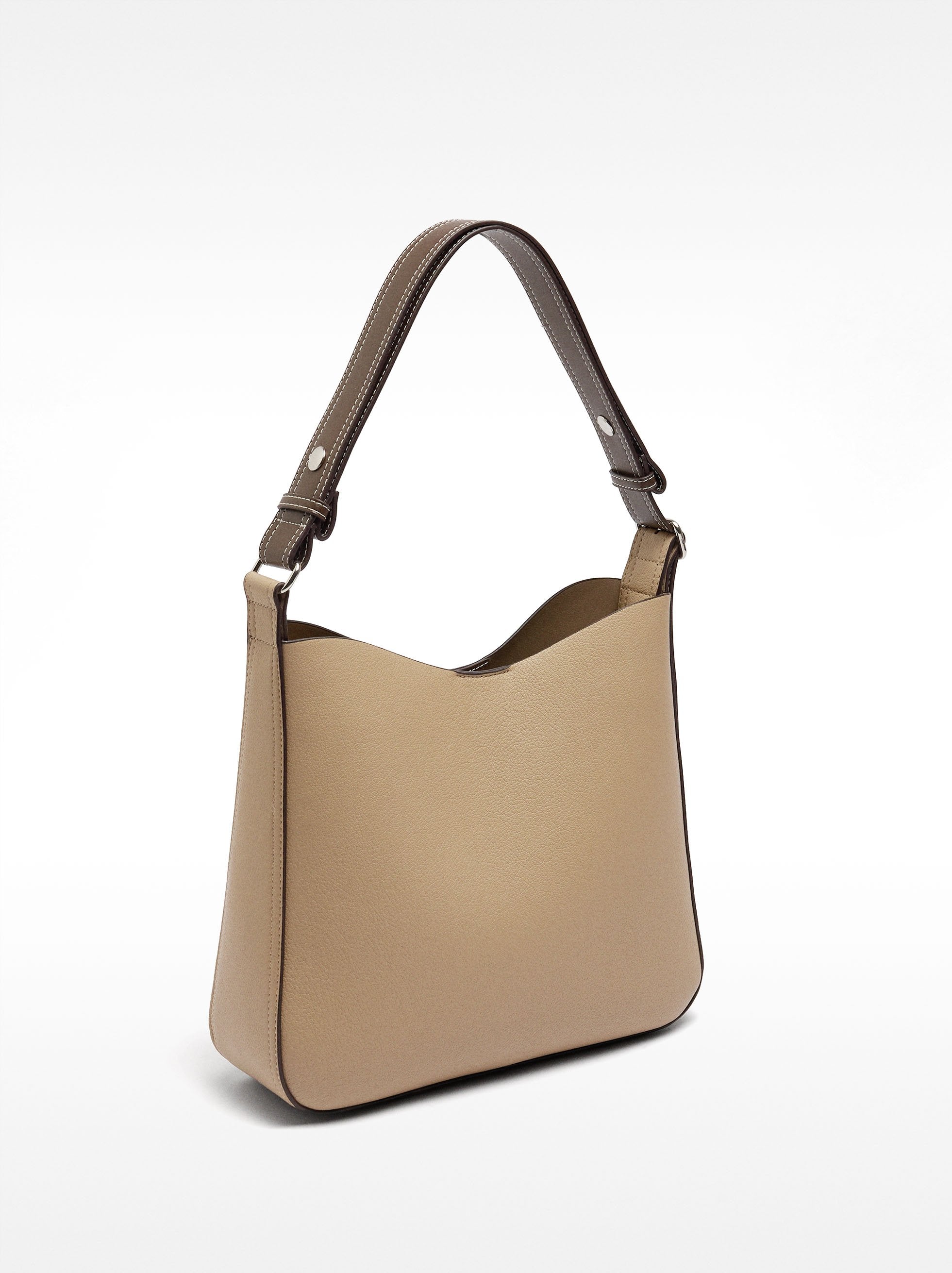 Bolso De Hombro Con Textura