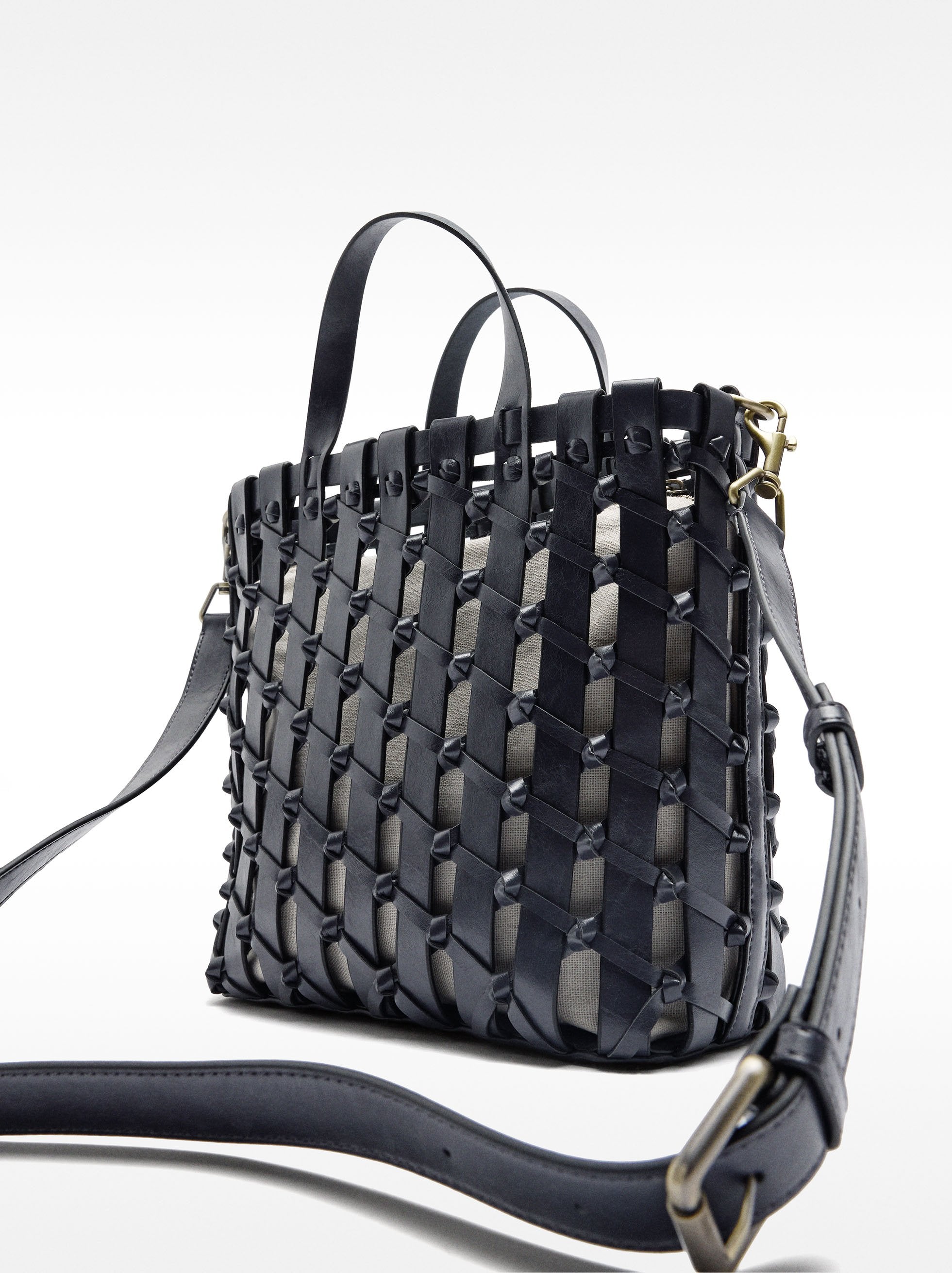 Bolso Tote Trenzado Con Nudos