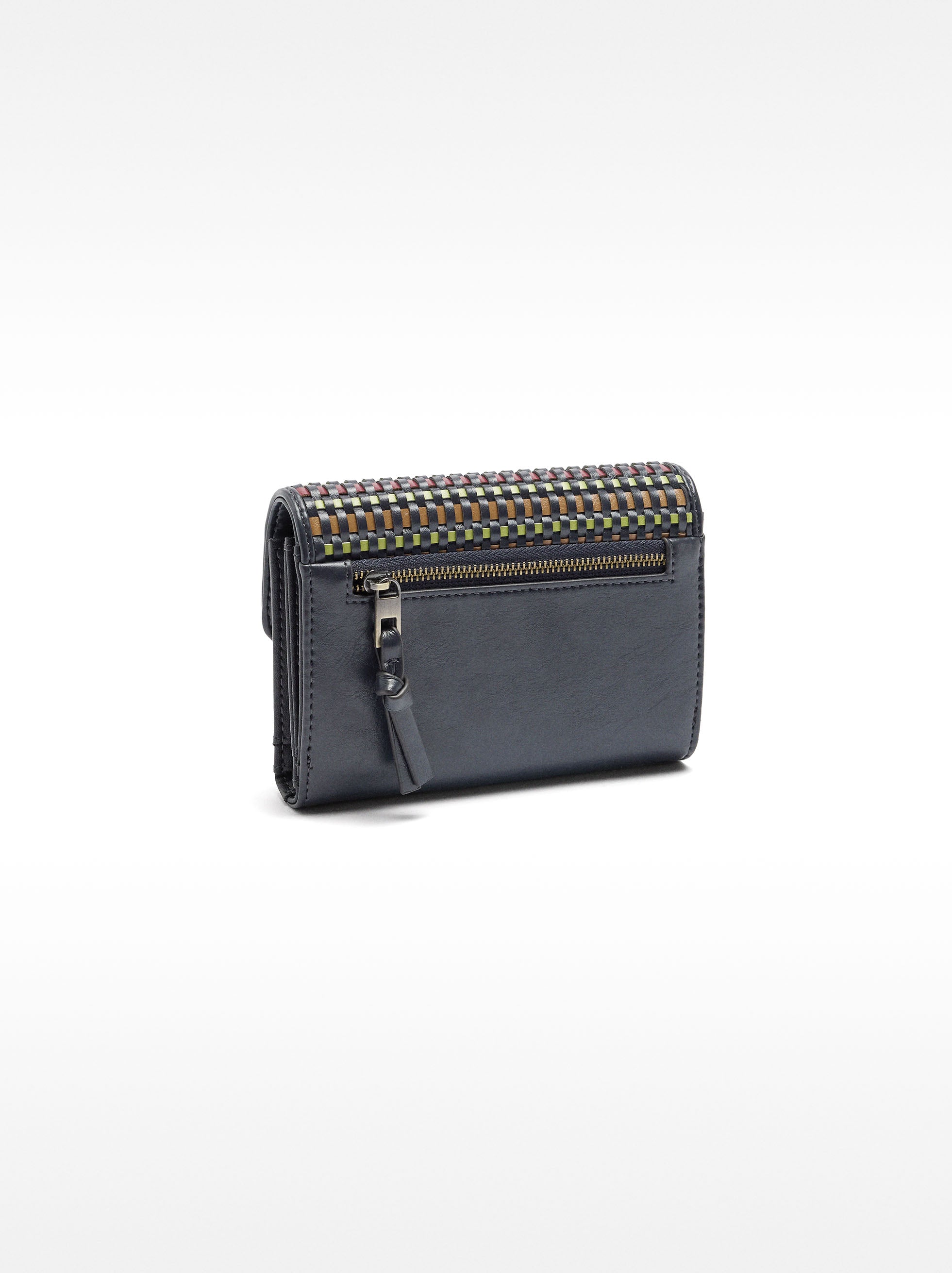 Cartera Con Trenzado Multicolor Y Solapa