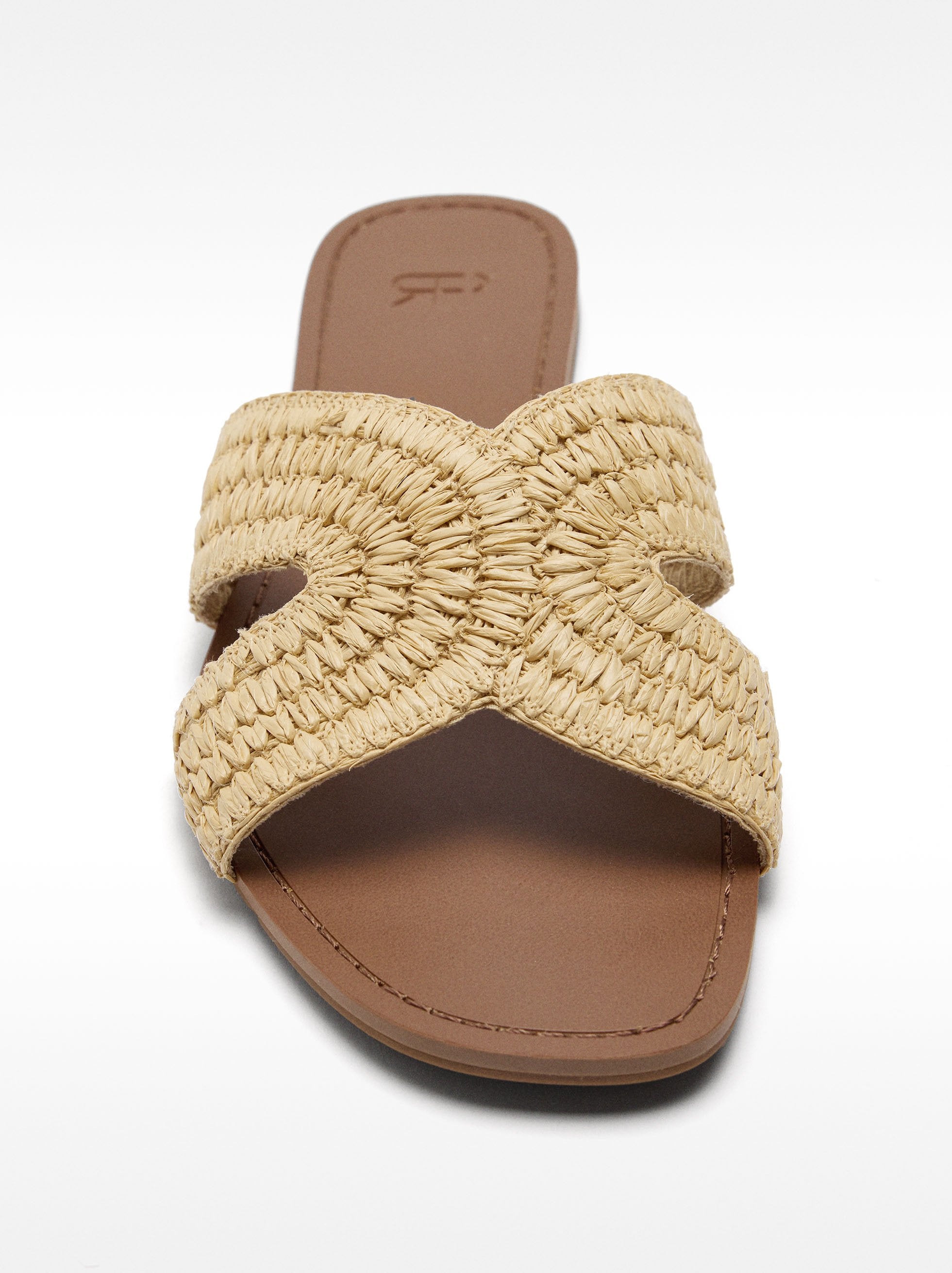 Sandalias Planas De Efecto Paja