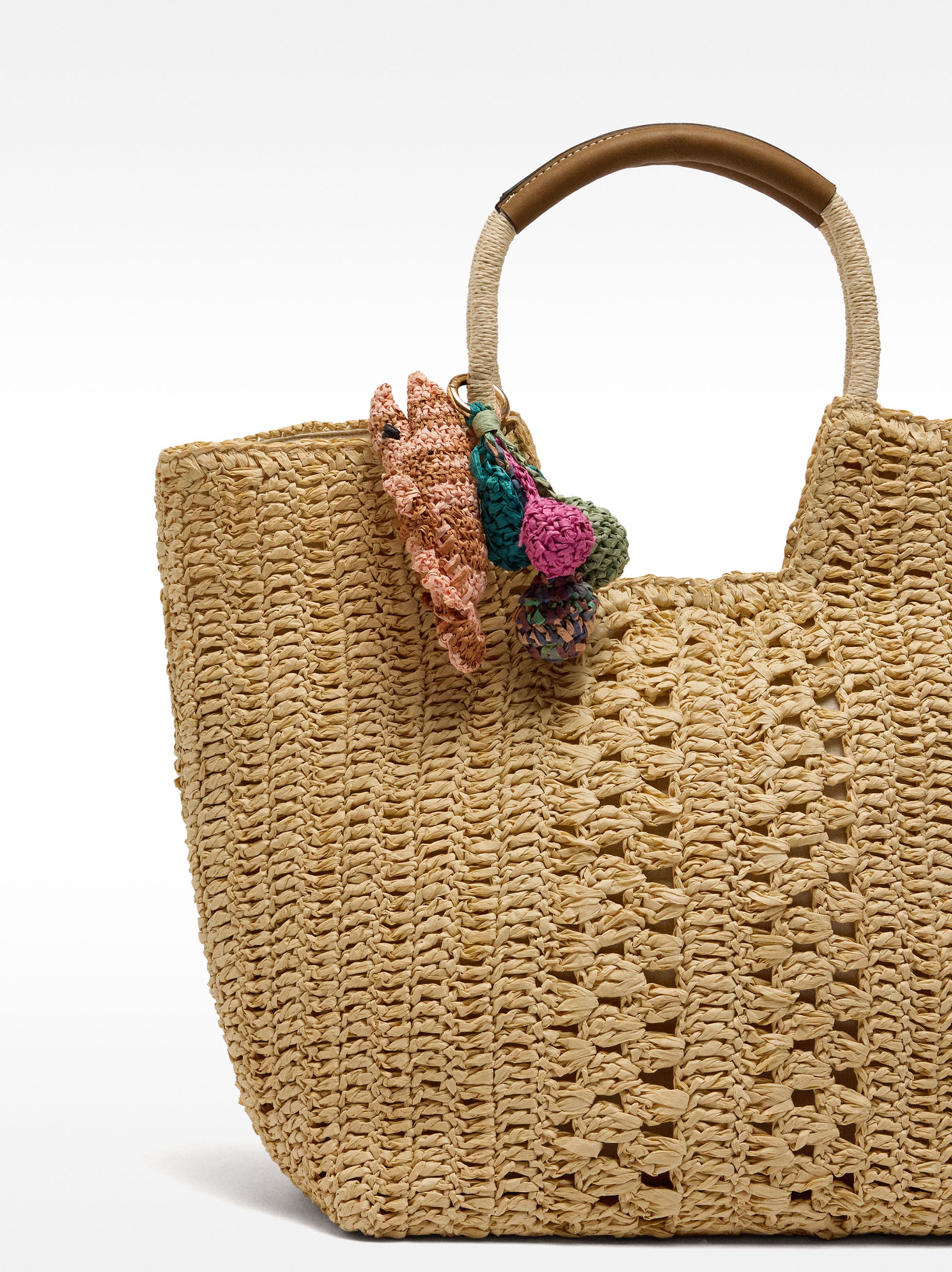 Llavero Charm Pez De Rafia Multicolor