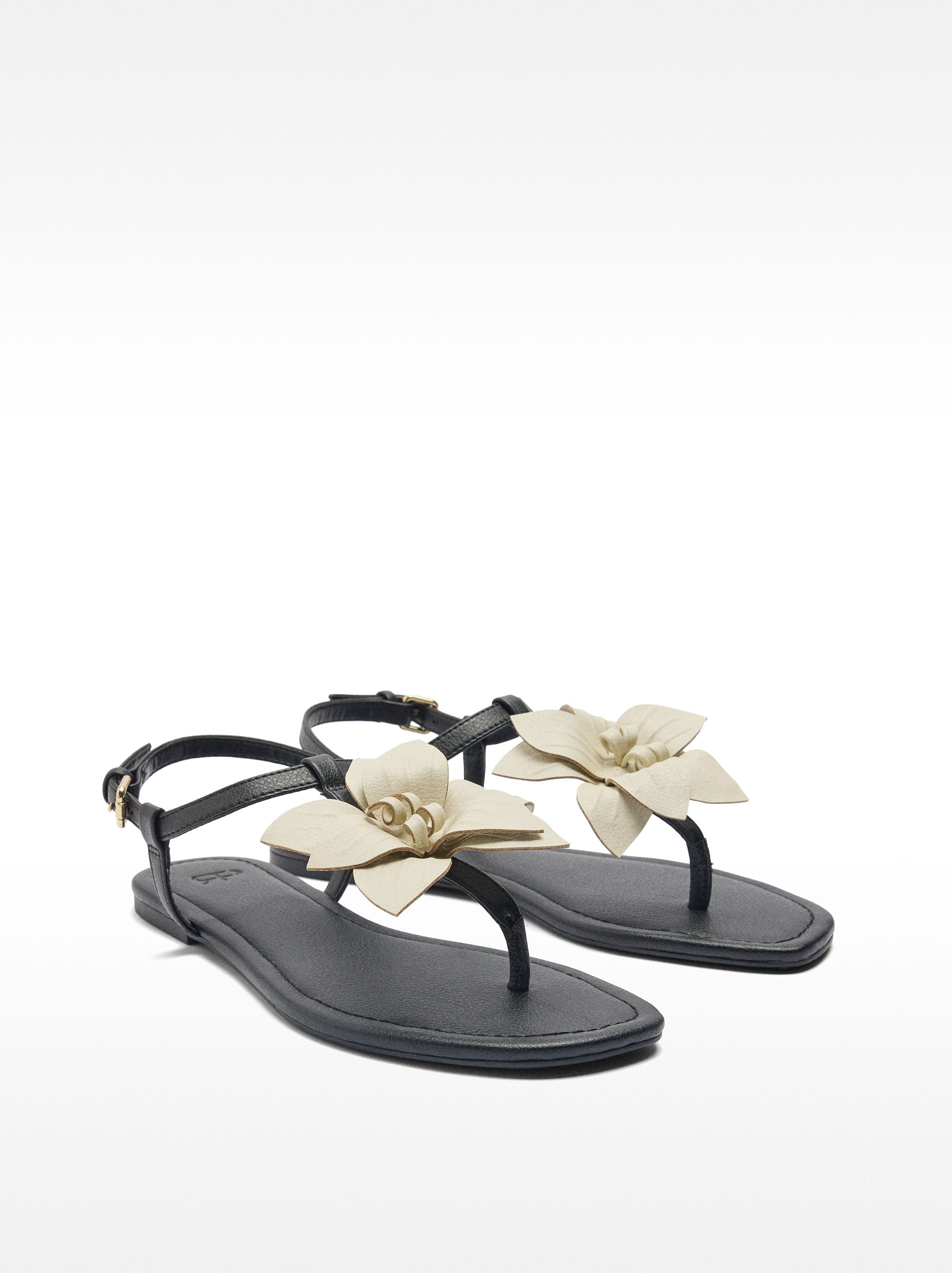 Sandalias Planas Con Flor
