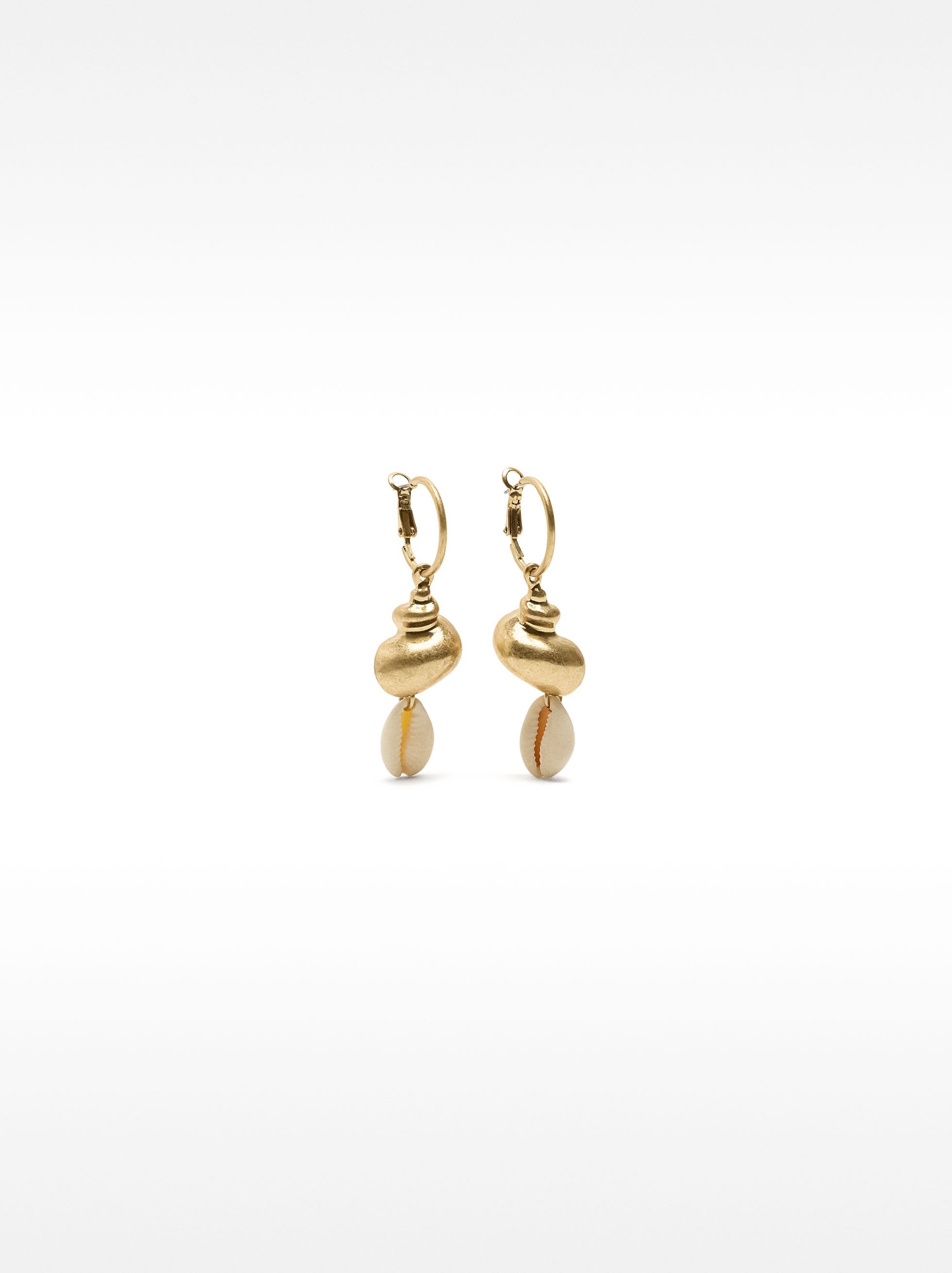 Aros Con Colgantes De Concha