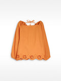 Blusa Con Bordados Perforados