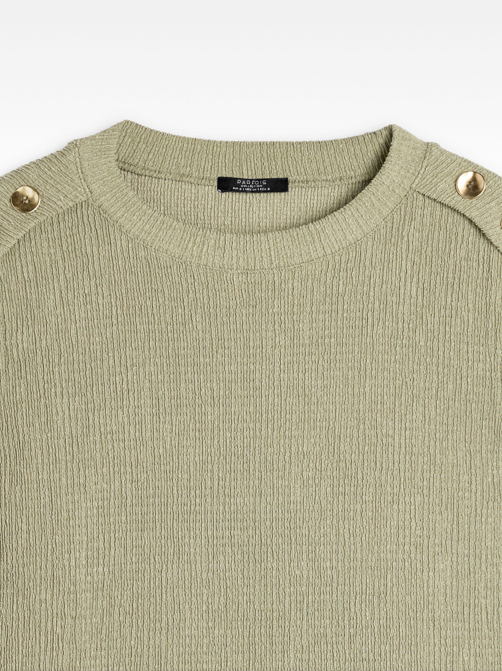 Top Con Botones Y Textura