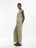 Pantalón Con Bolsillos Y Textura