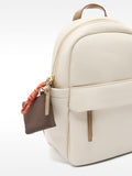 Mochila Básica Con Colgante