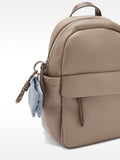 Mochila Básica Con Colgante