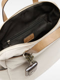 Mochila De Nylon Con Colgante