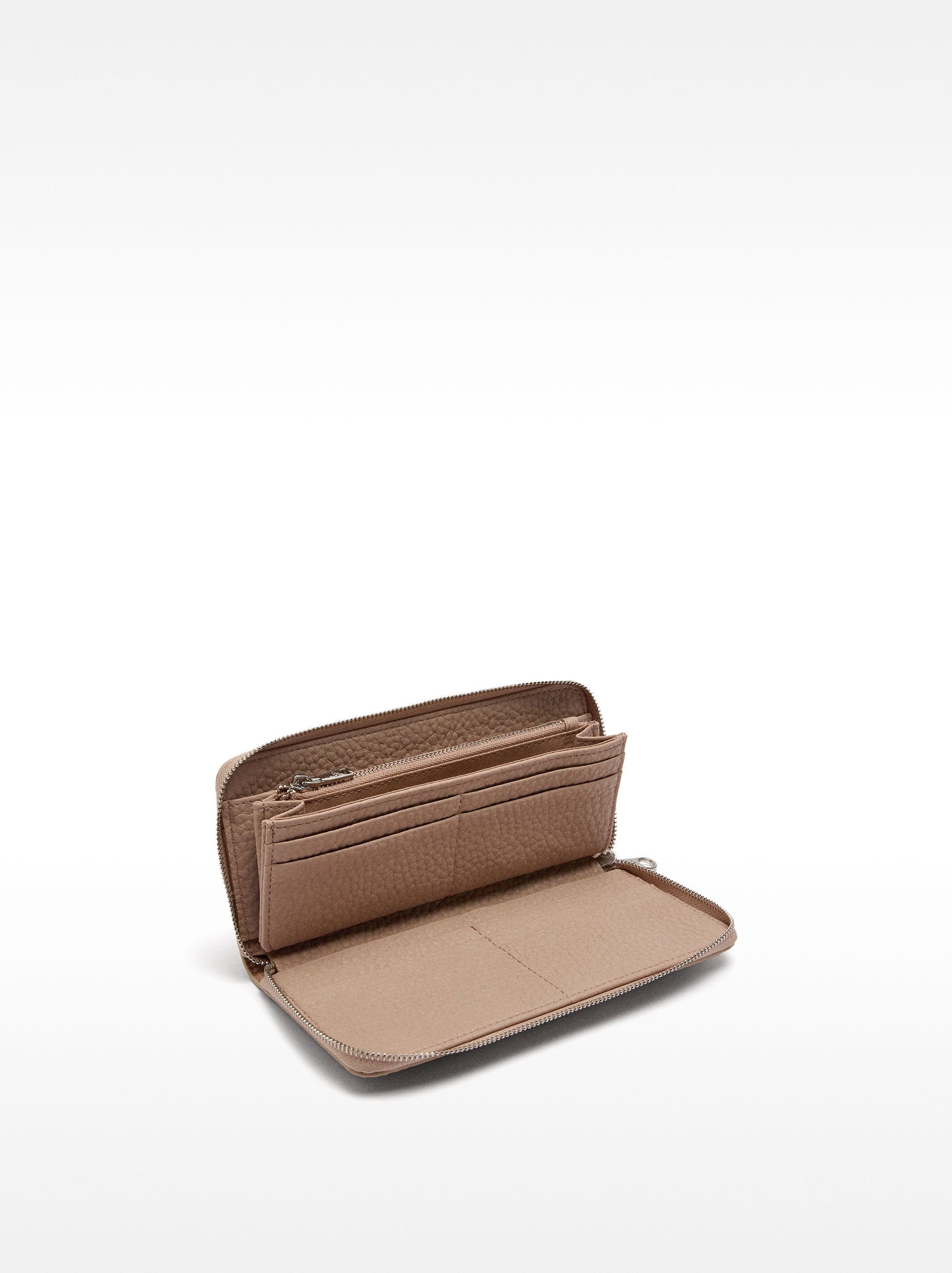 Cartera Con Textura Y Cierre De Cremallera