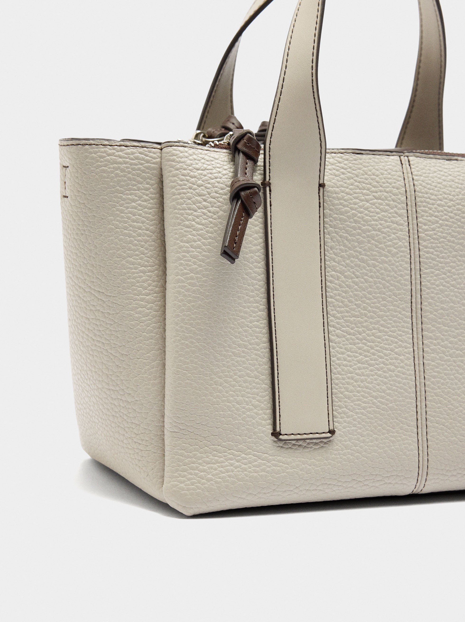 Bolso Tote Con Textura