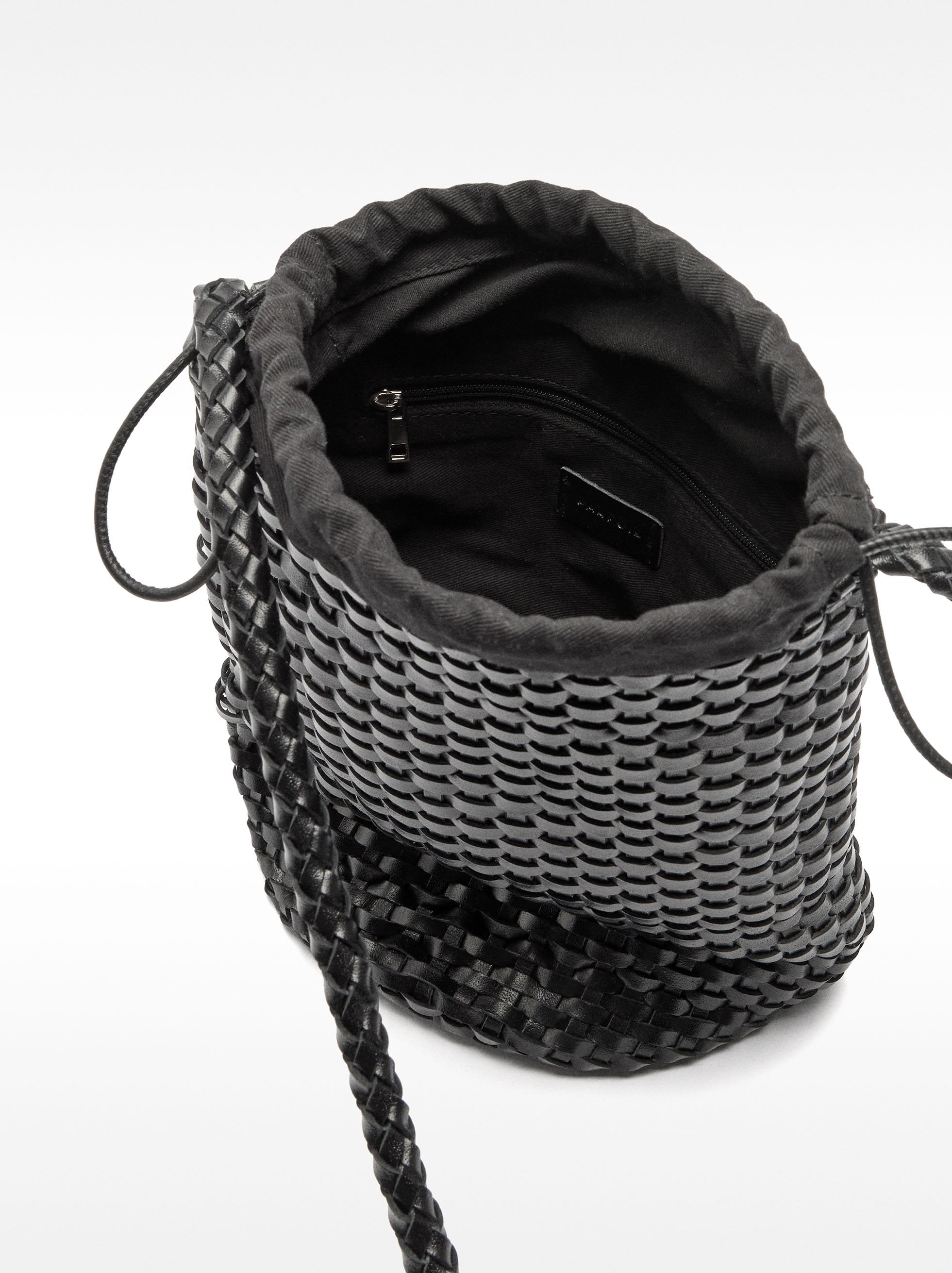Bolso Bombonera De Piel Trenzada