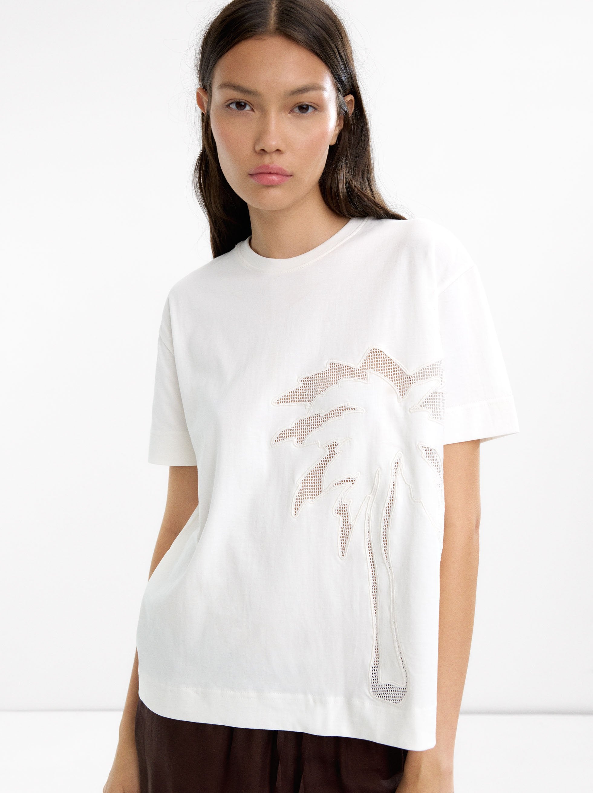 Camiseta Con Bordado 100% Algodón