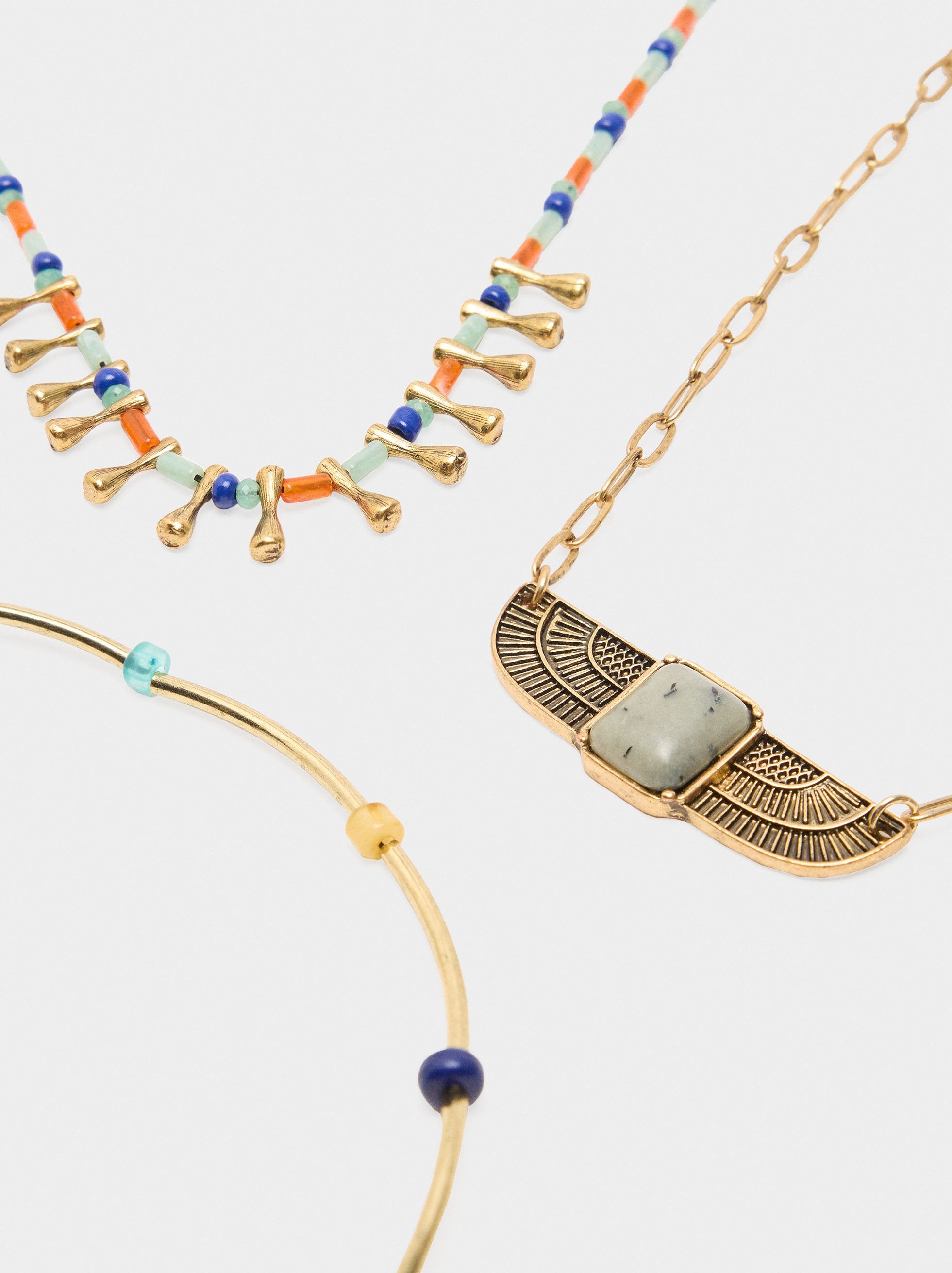 Set De Collares Con Cuentas De Piedras
