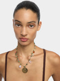 Collar Corto Con Piedras Y Colgante Redondo