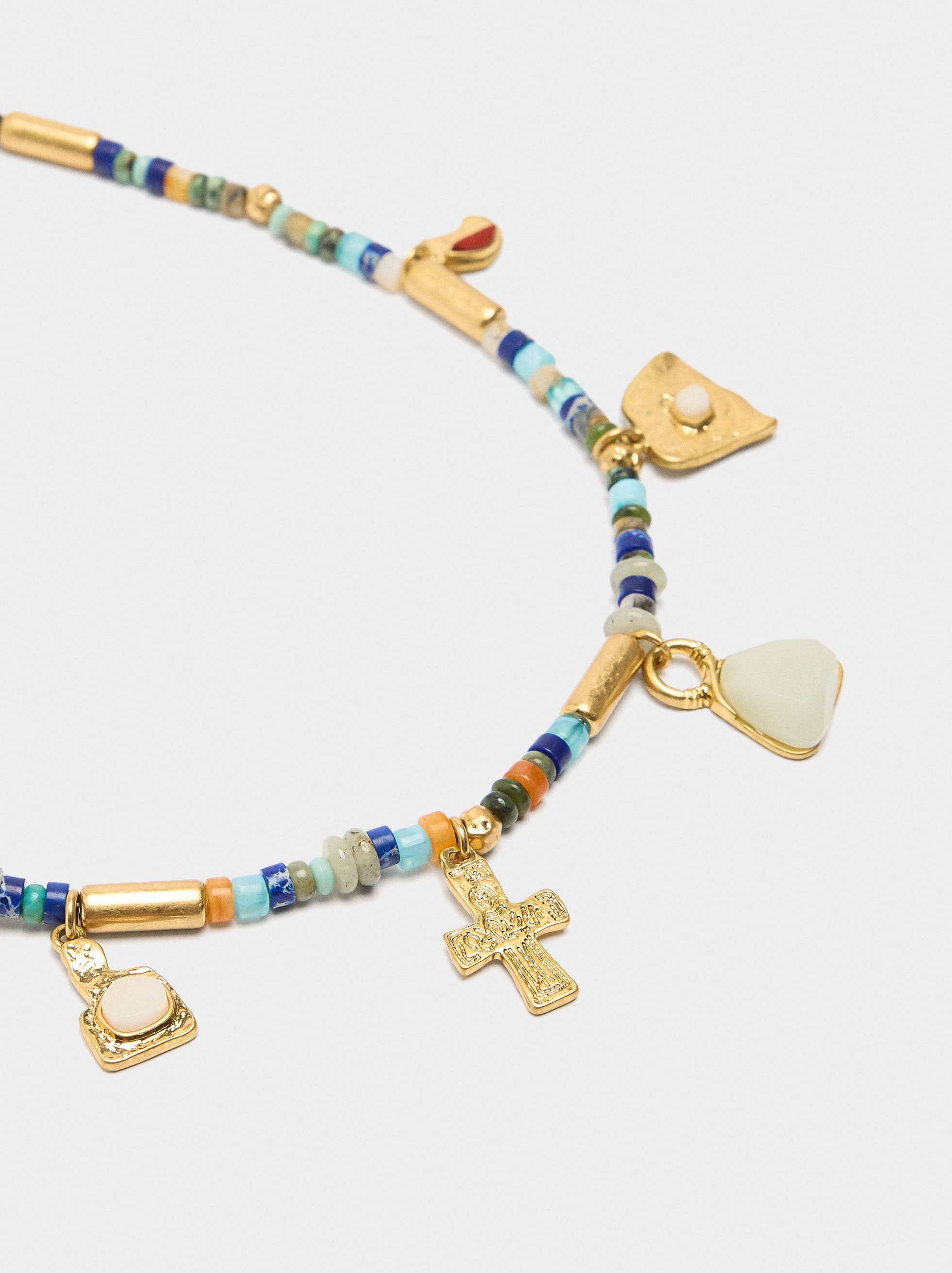 Collar Corto Con Piedras Multicolor