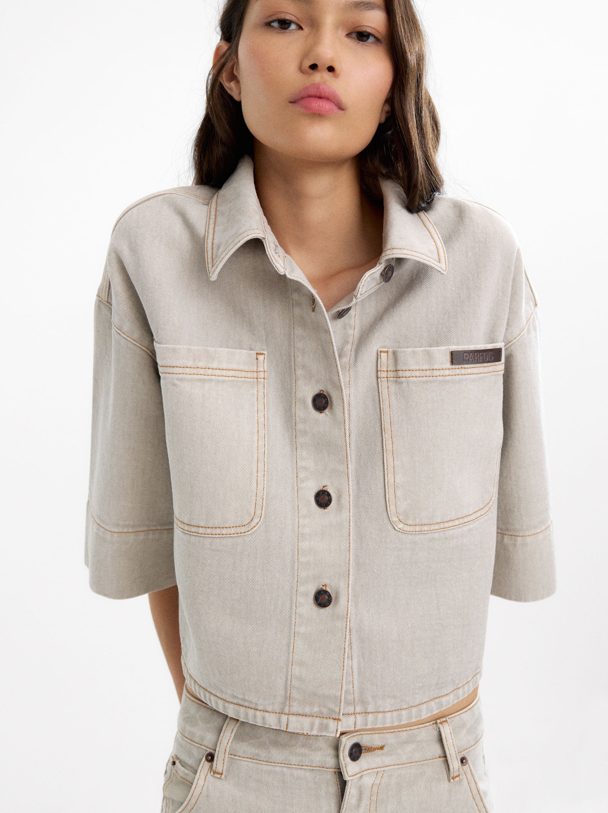 Camisa Denim Con Bolsillos