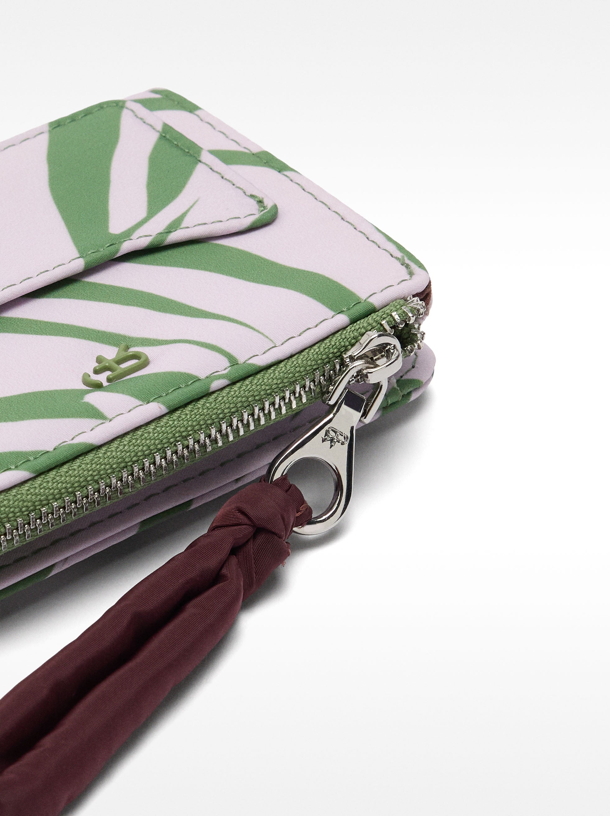 Cartera De Nylon Estampado