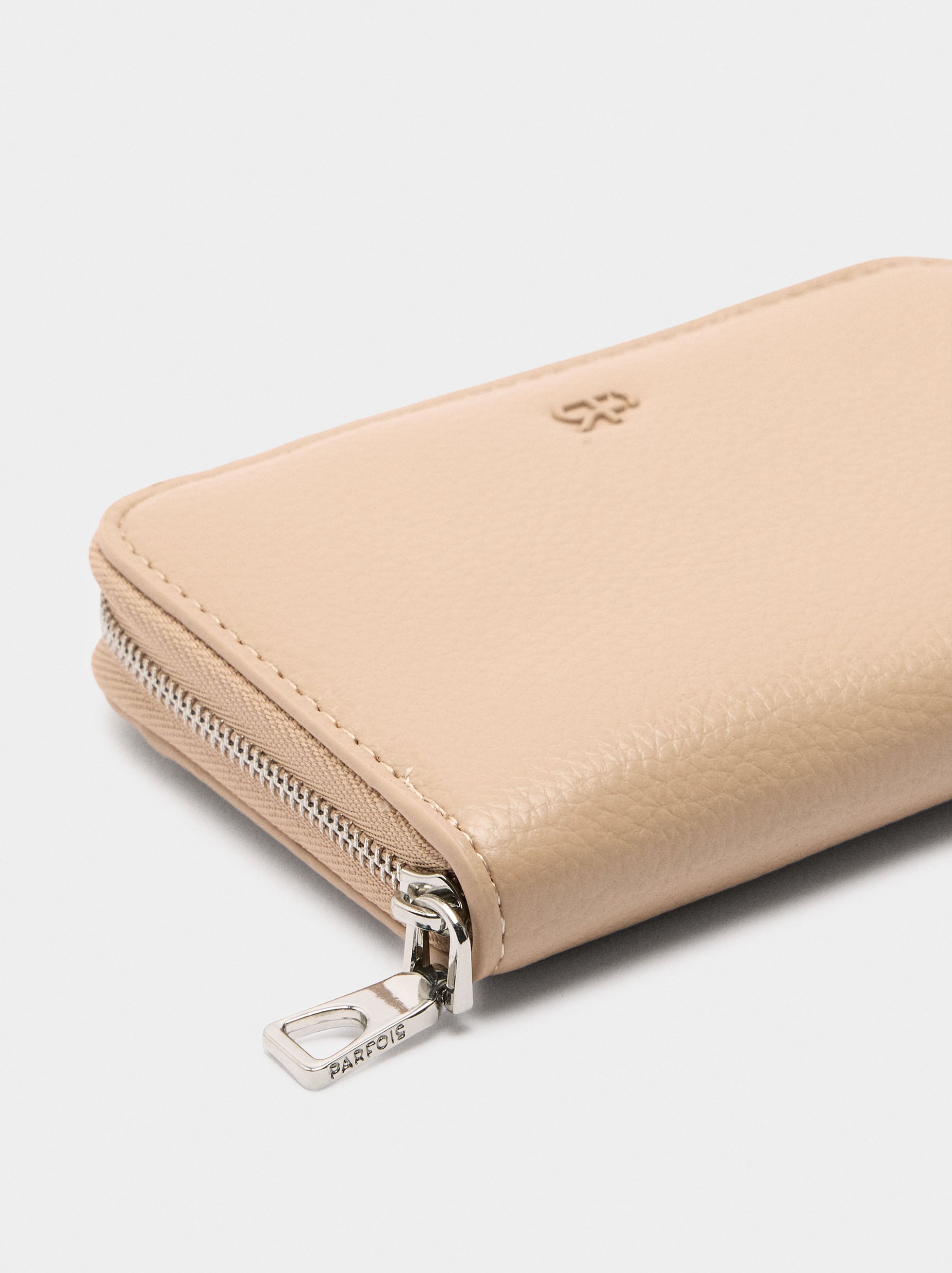 Cartera Con Textura