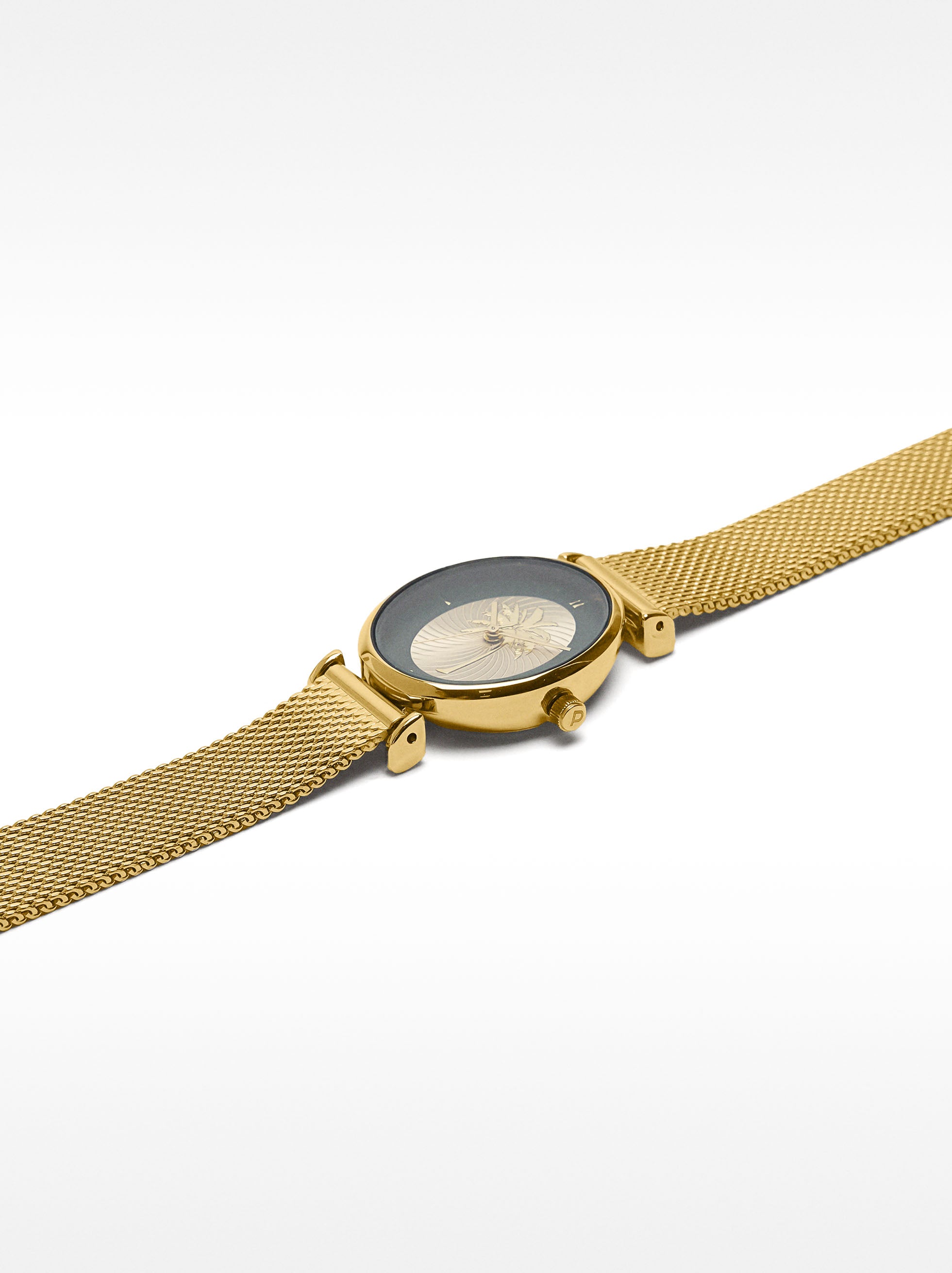 Reloj Ovalado Con Malla Metálica De Acero Inoxidable