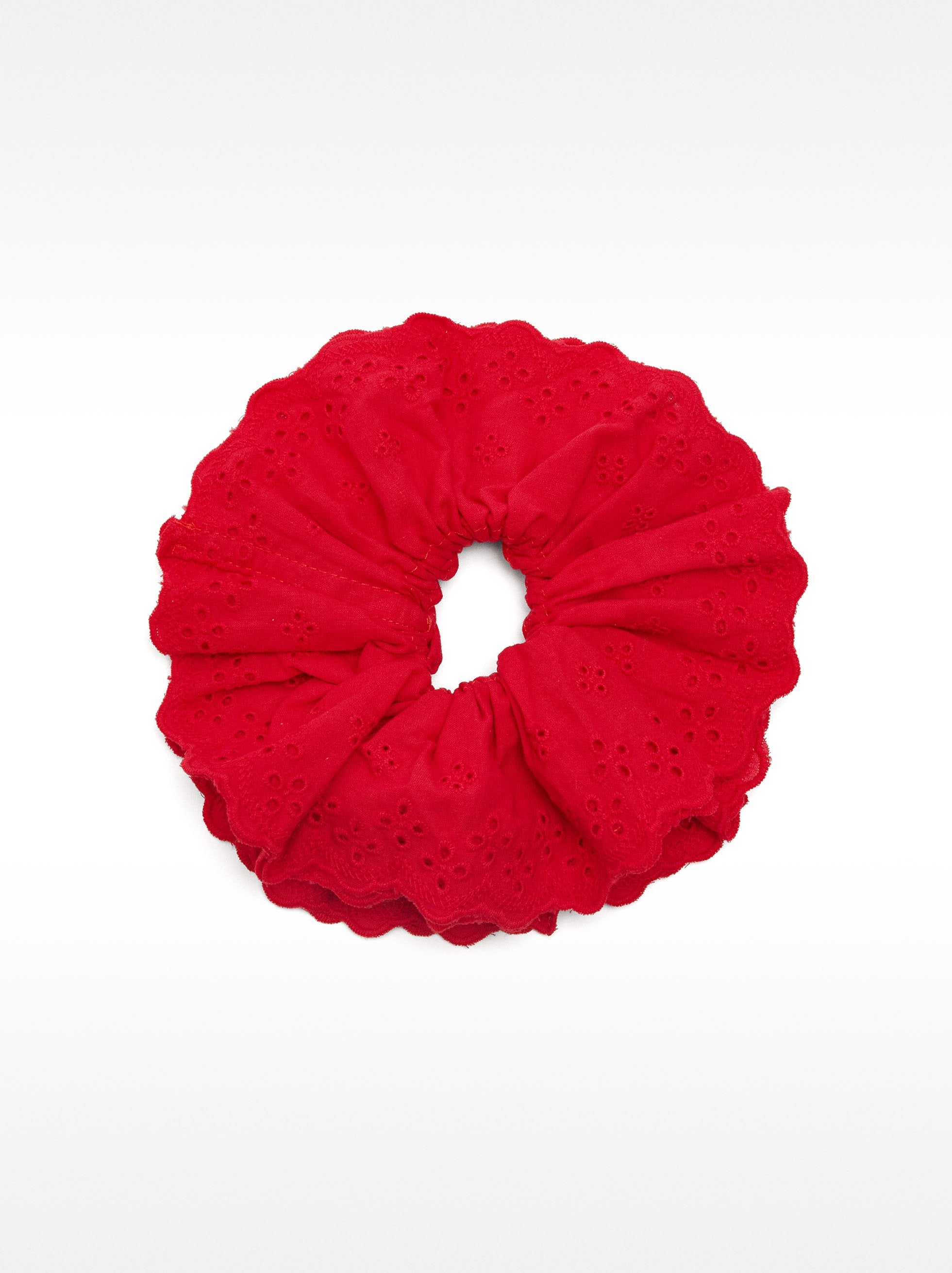 Coletero De Pelo Con Bordado Perforado