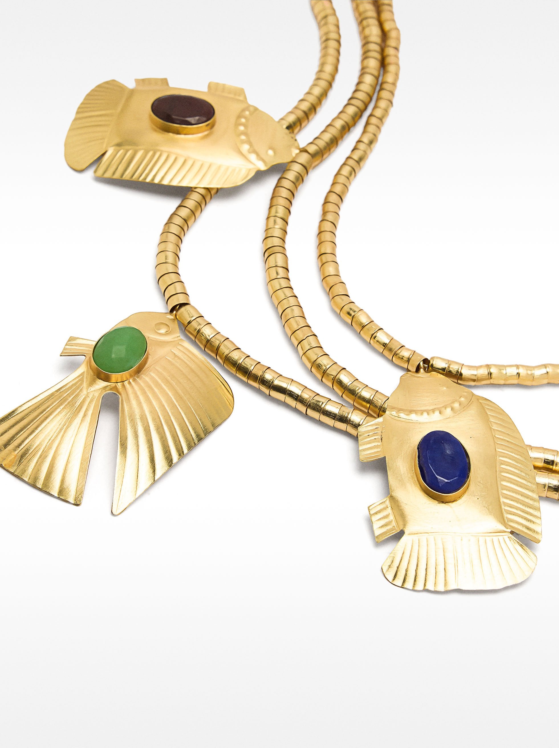 Collar Corto Con Peces Y Piedras